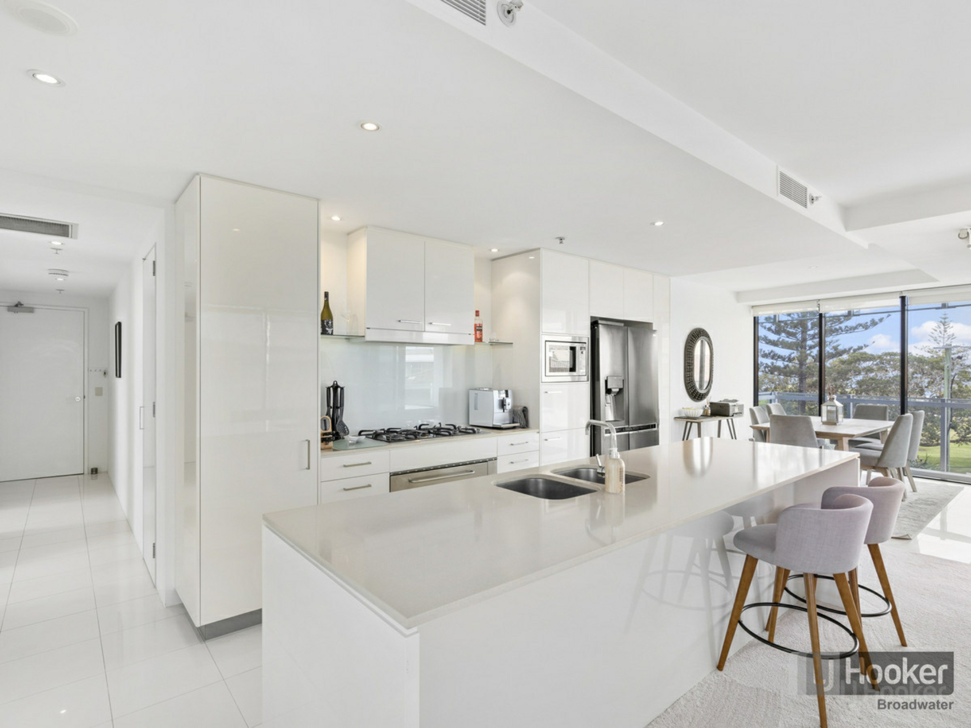 305/230 Marine Parade, LABRADOR