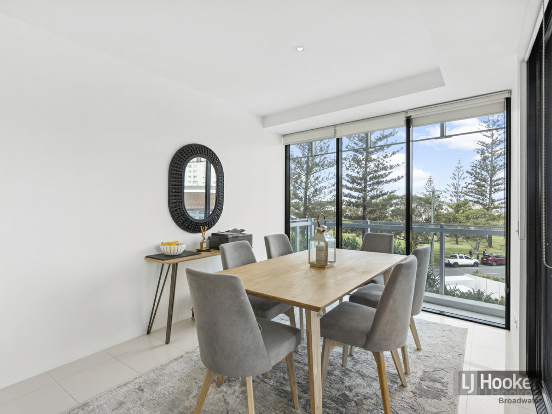305/230 Marine Parade, LABRADOR