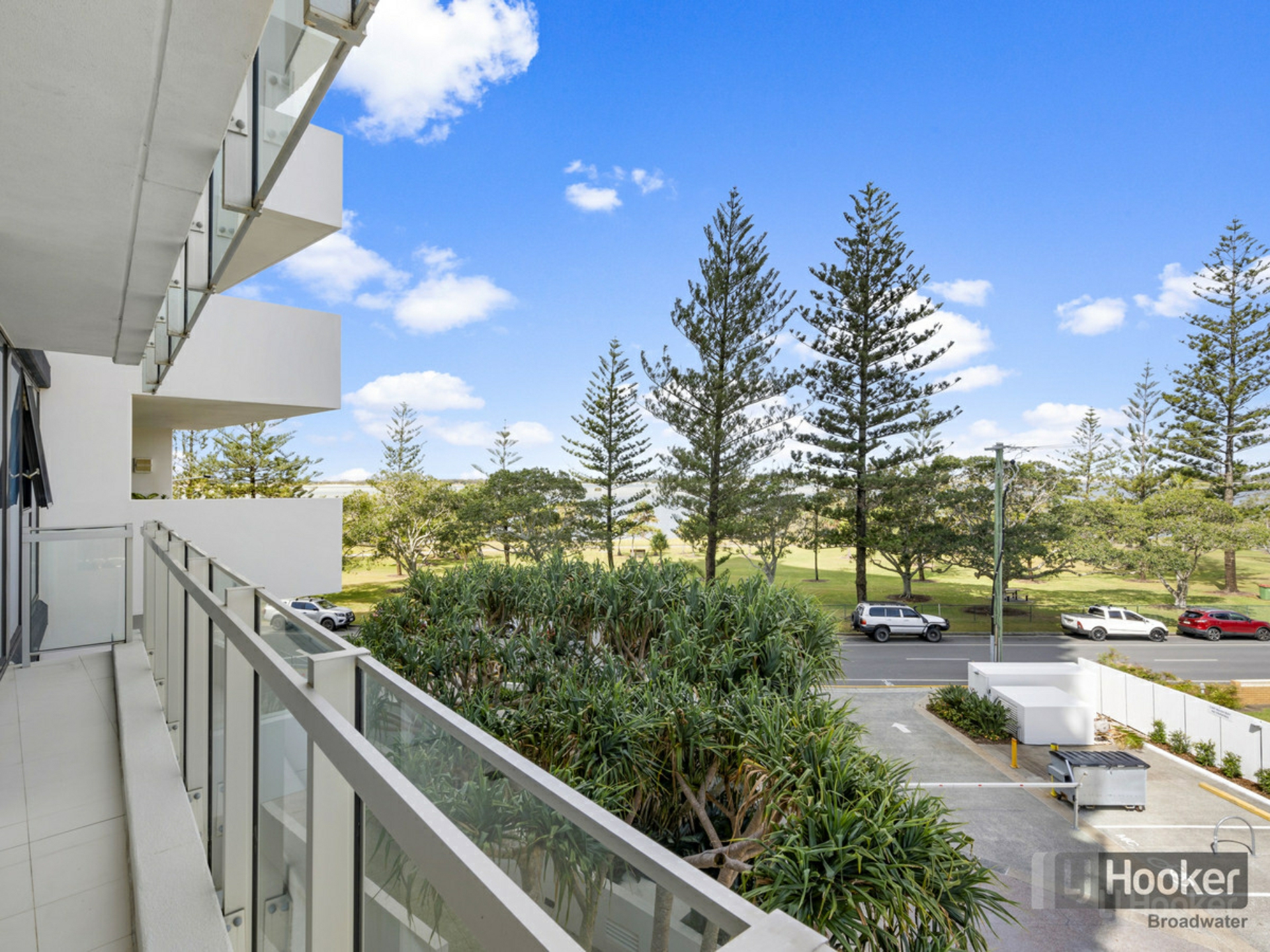 305/230 Marine Parade, LABRADOR
