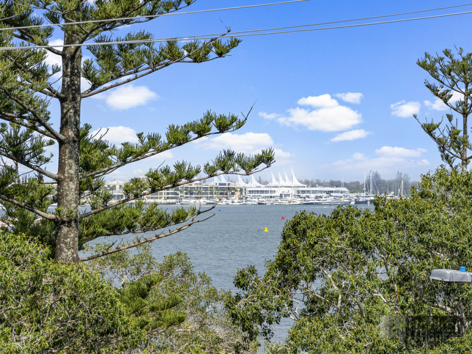 305/230 Marine Parade, LABRADOR