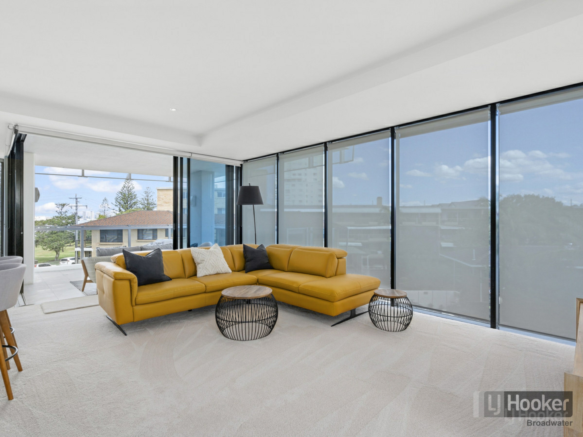 305/230 Marine Parade, LABRADOR