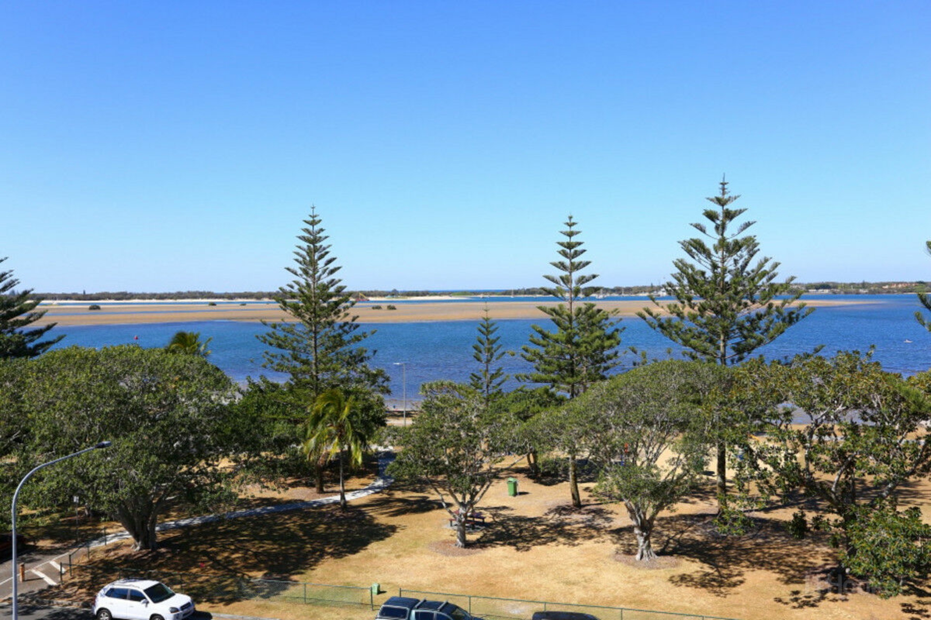 501/212-214 Marine Parade, LABRADOR