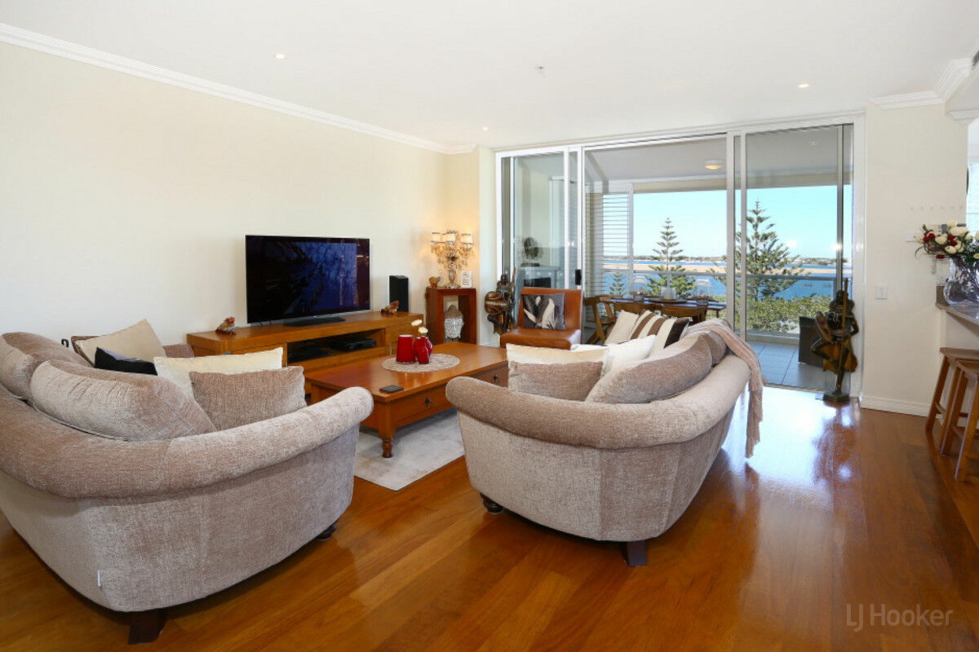 501/212-214 Marine Parade, LABRADOR