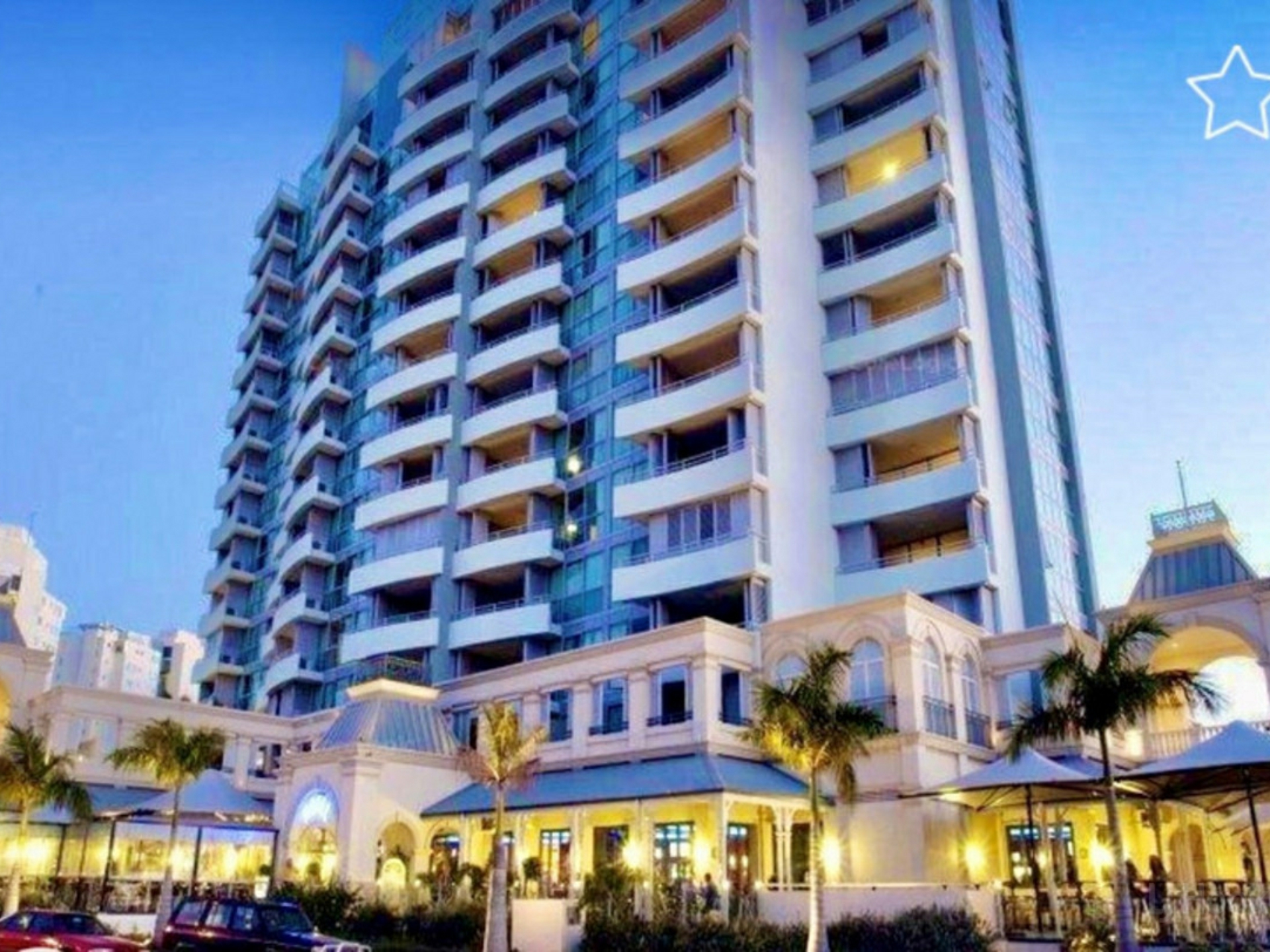 1108/360 Marine Parade, LABRADOR