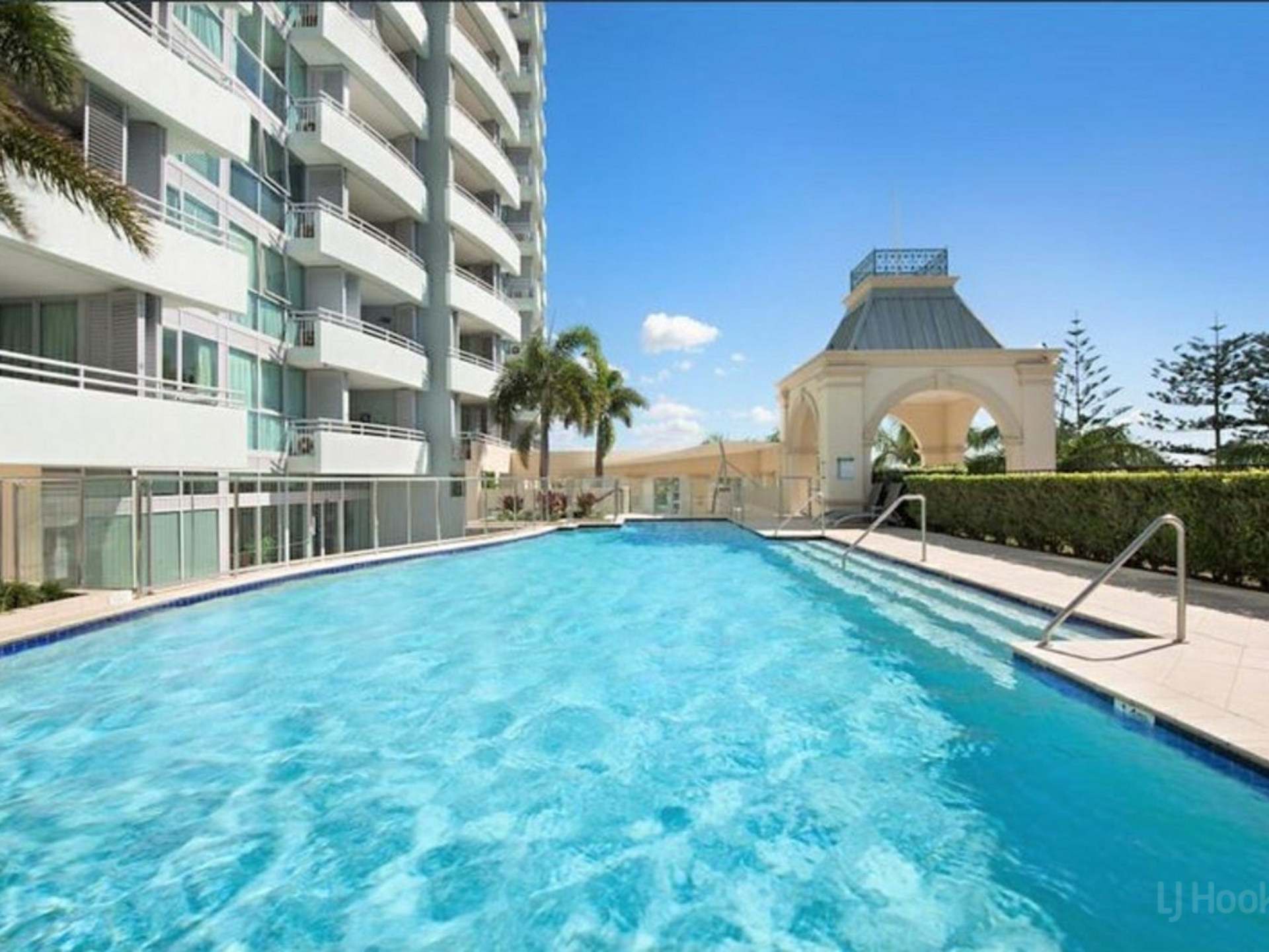 1108/360 Marine Parade, LABRADOR