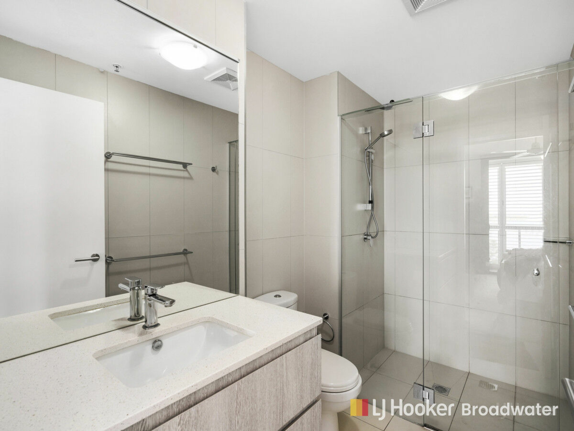 904/378 Marine Parade, LABRADOR