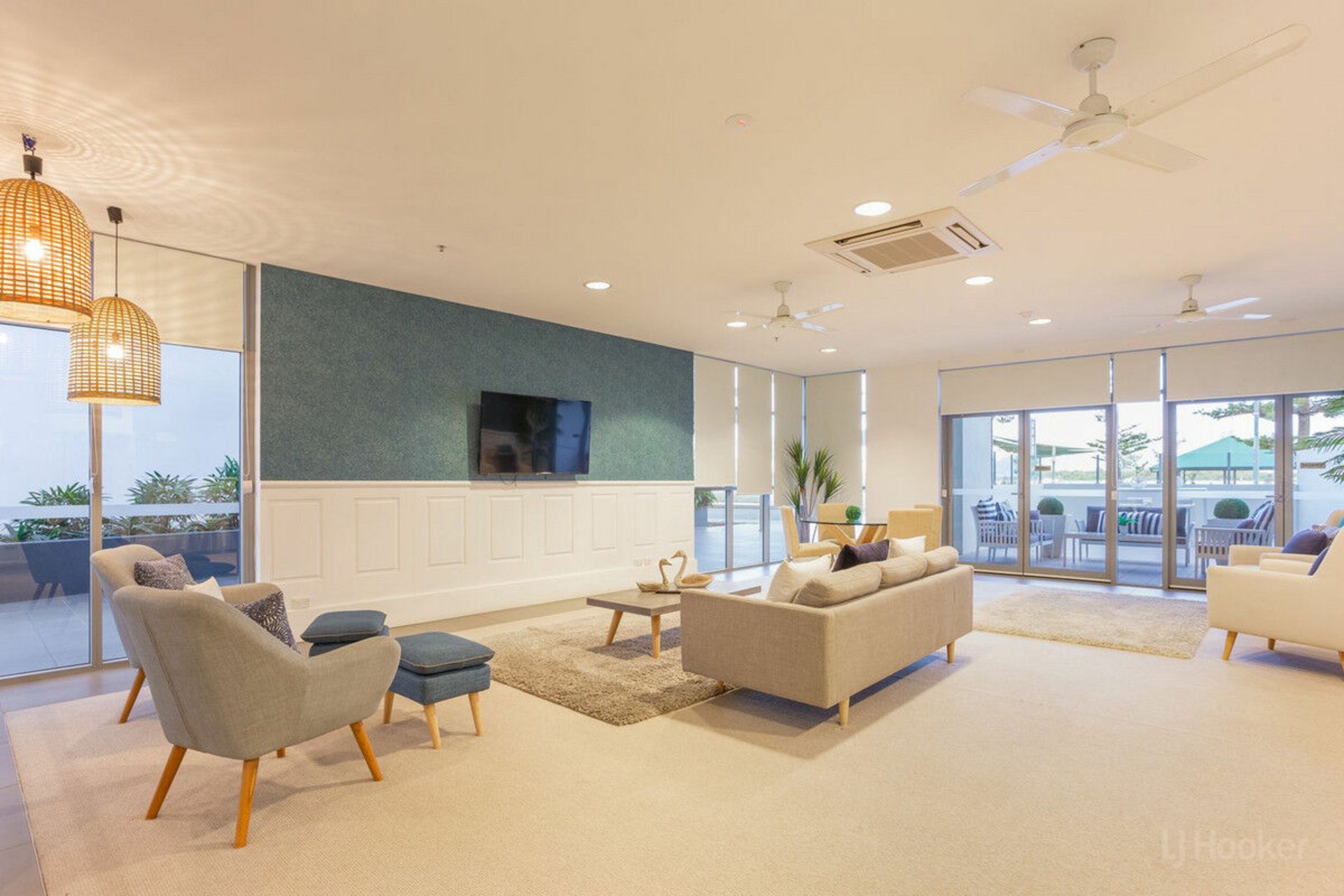 904/378 Marine Parade, LABRADOR