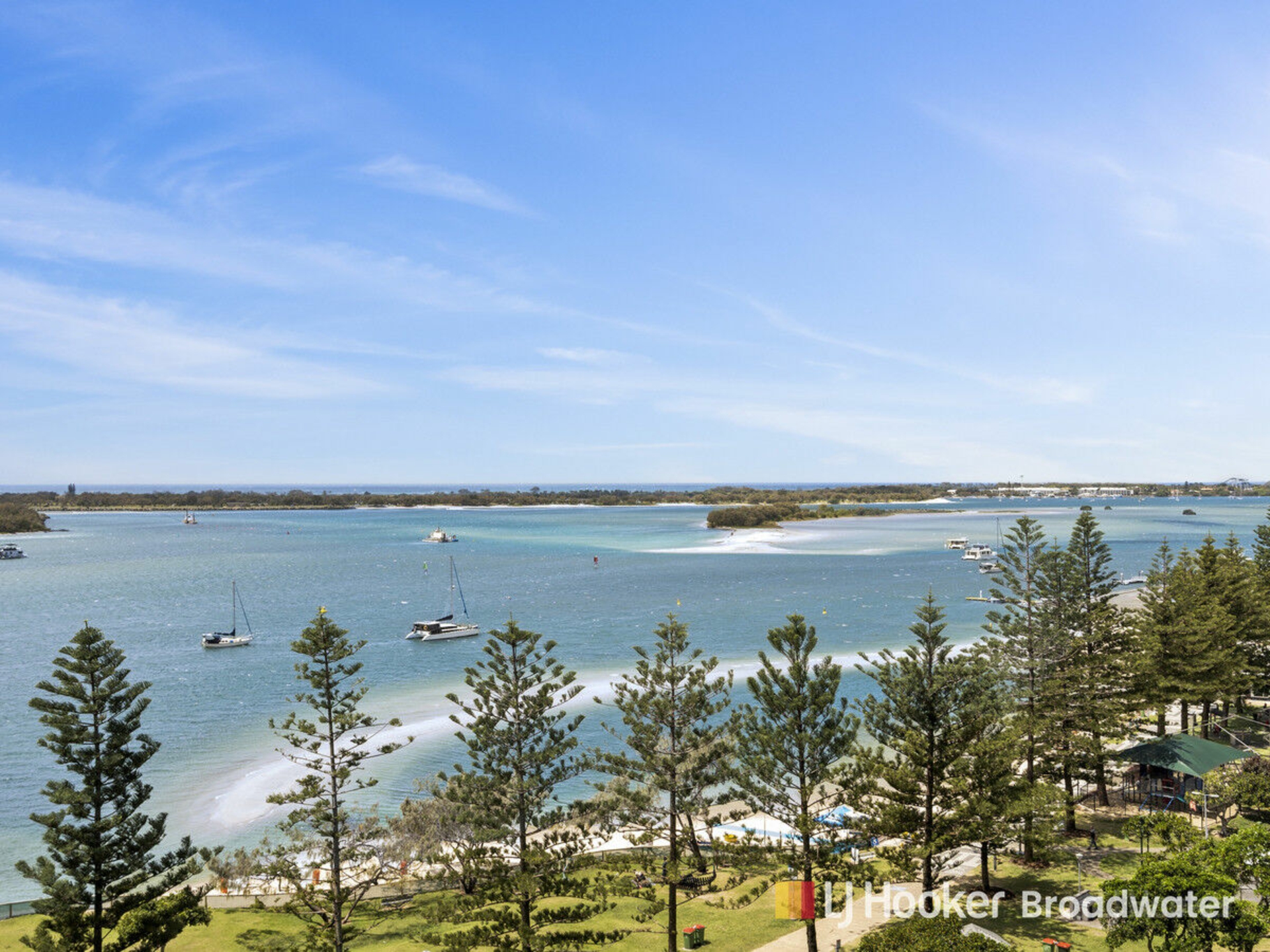 904/378 Marine Parade, LABRADOR