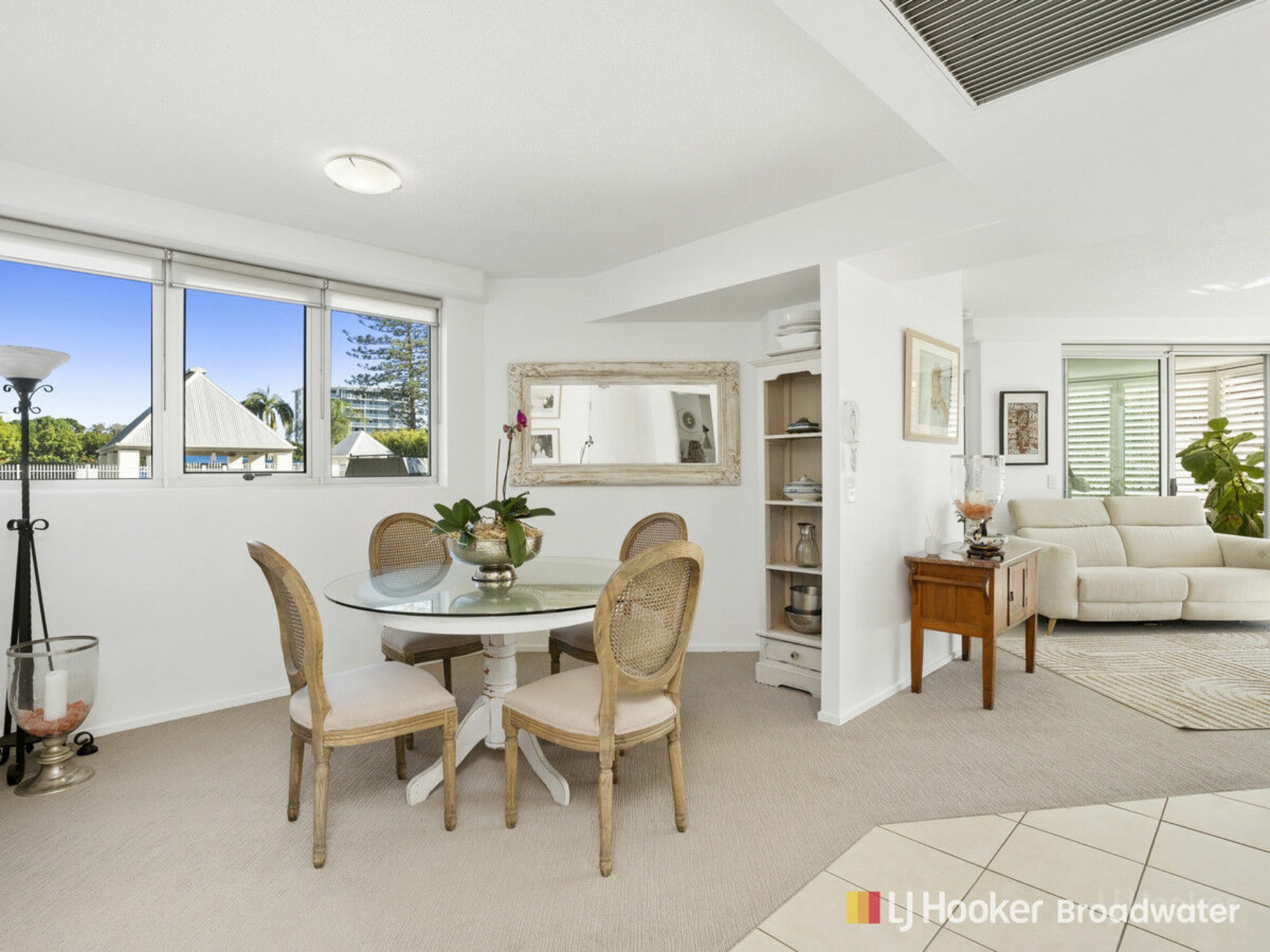 1/242-244 Marine Parade, LABRADOR
