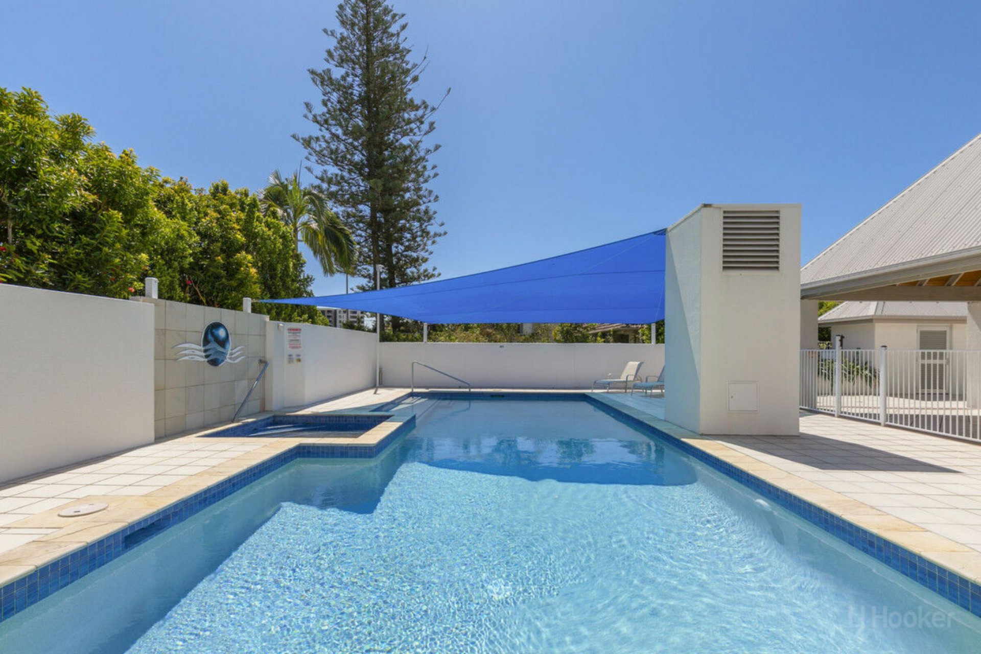 1/242-244 Marine Parade, LABRADOR