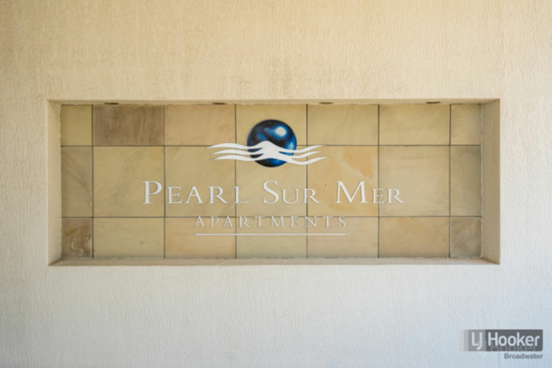 1/242-244 Marine Parade, LABRADOR