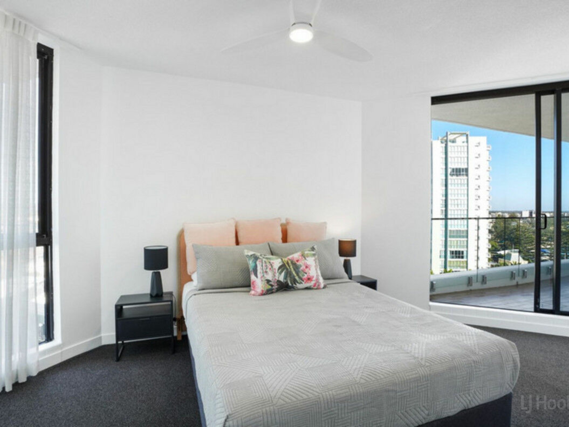 1001/41 Labrador Street, LABRADOR