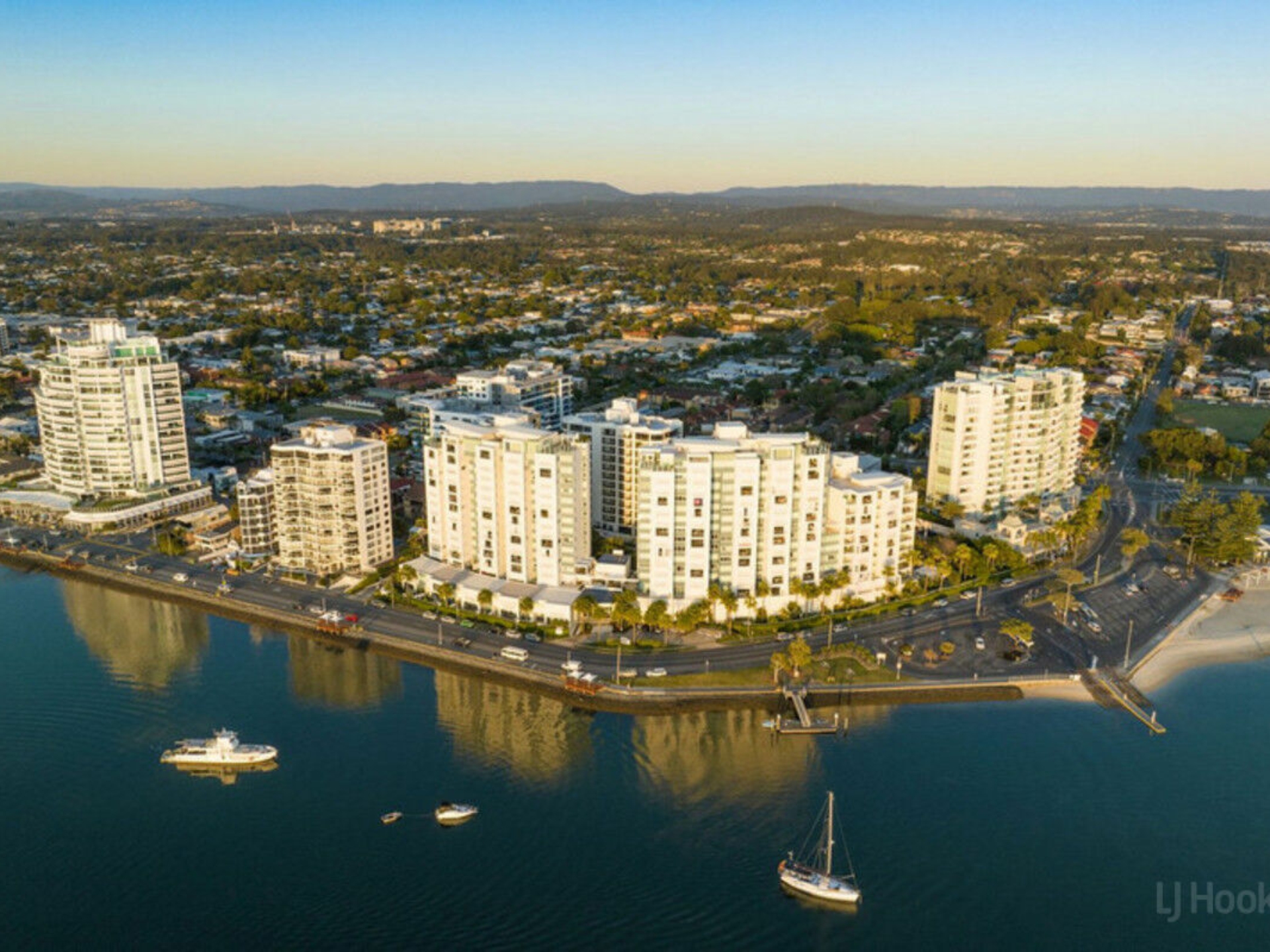 1001/41 Labrador Street, LABRADOR