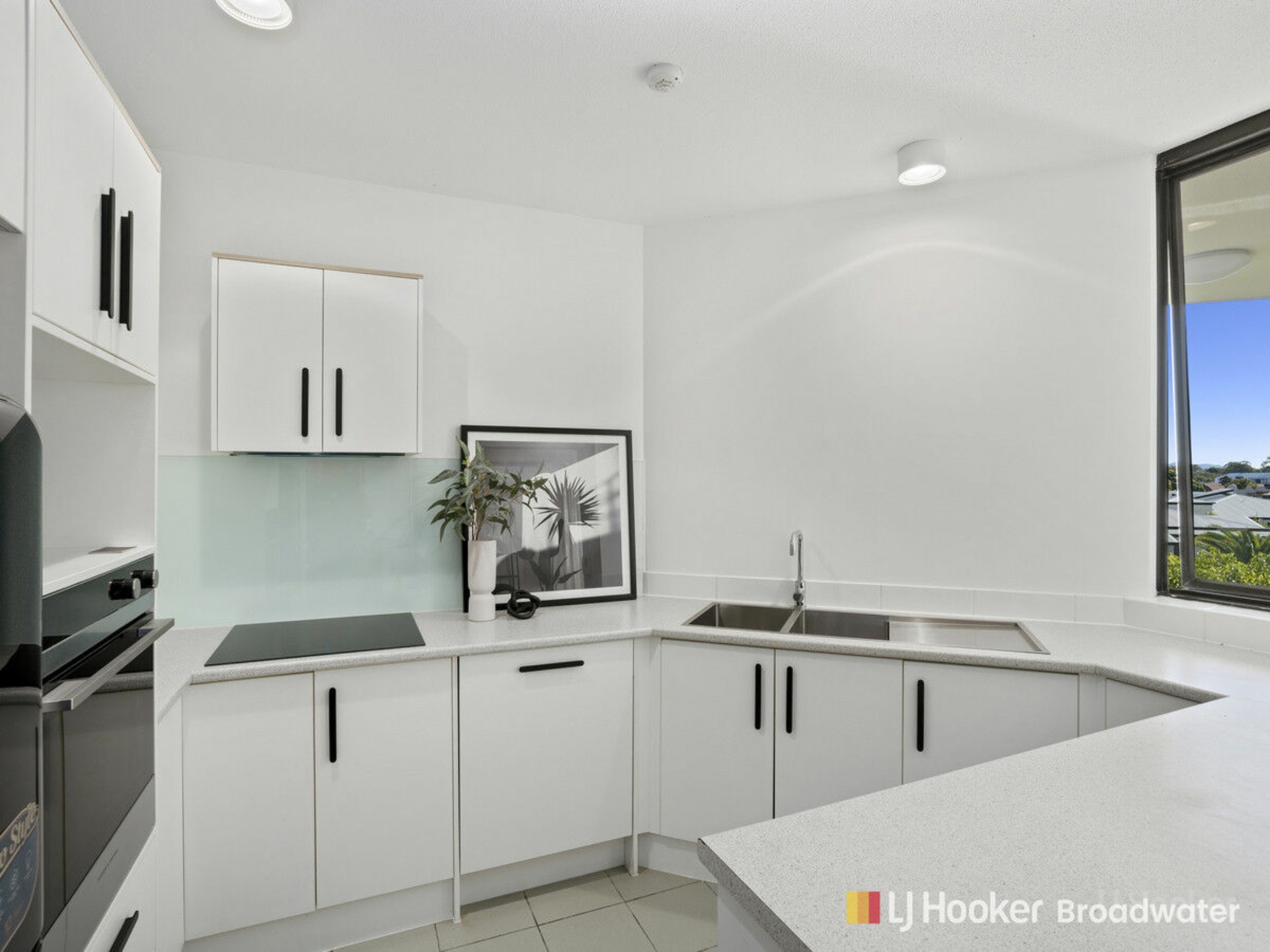 401/41 Labrador Street, LABRADOR