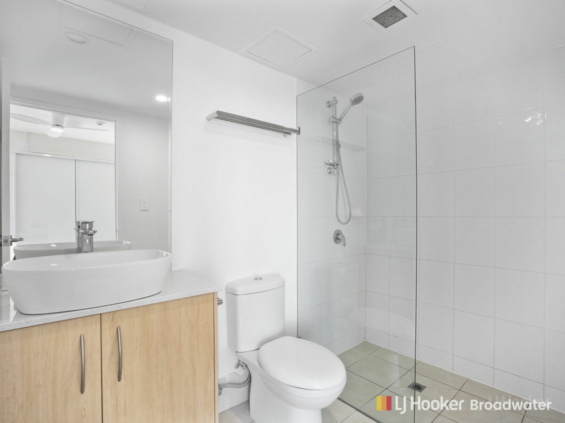 401/41 Labrador Street, LABRADOR
