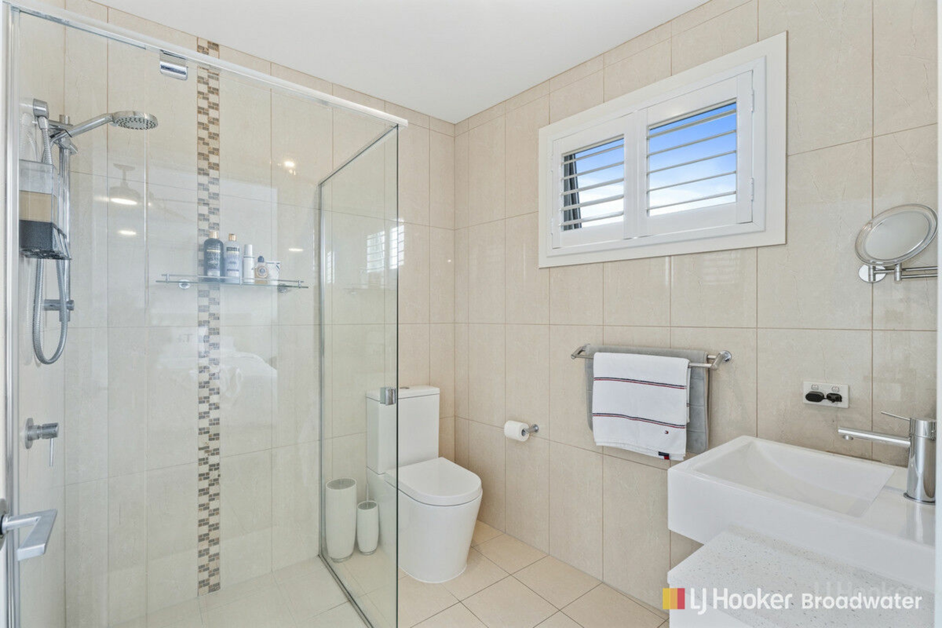 1/126 Eugaree Street, SOUTHPORT
