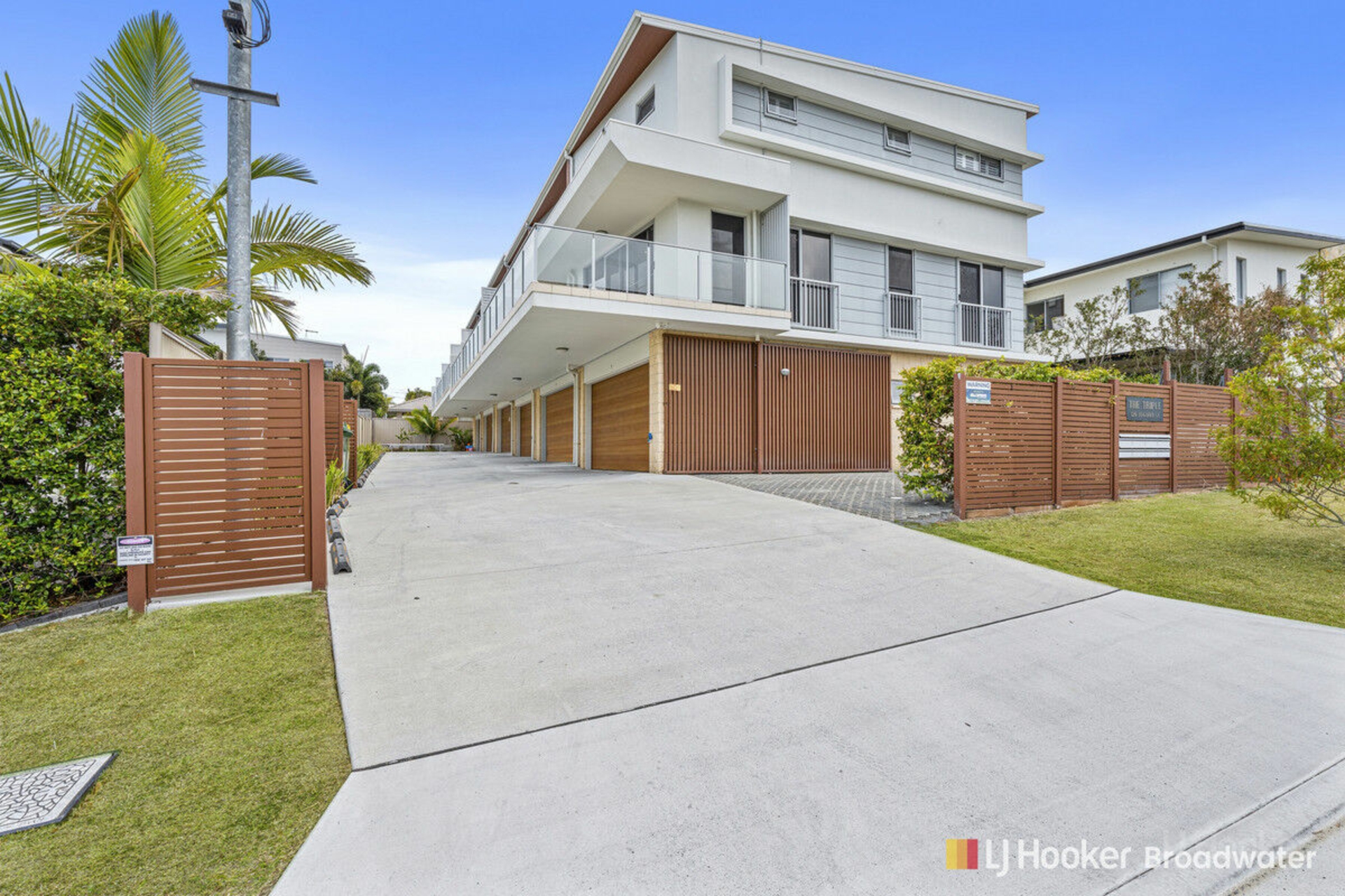 1/126 Eugaree Street, SOUTHPORT