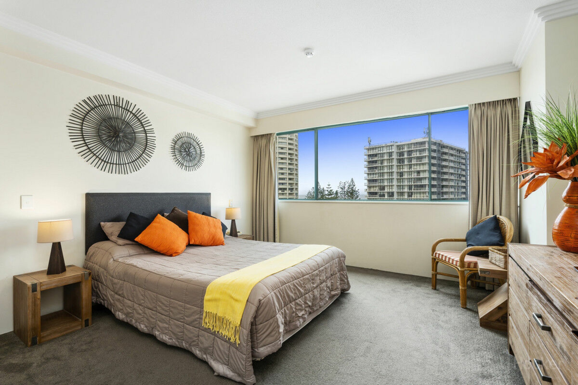 811/5-19 Palm Avenue, SURFERS PARADISE