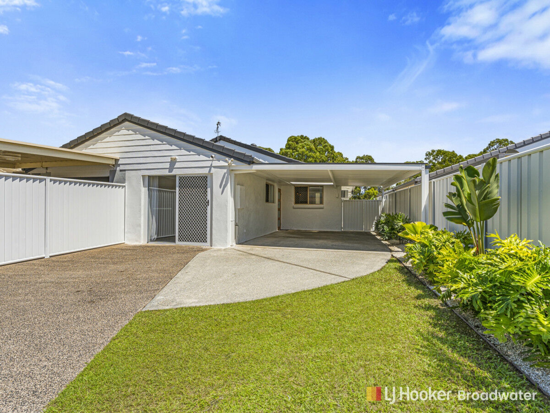 2/144 Kumbari Avenue, LABRADOR