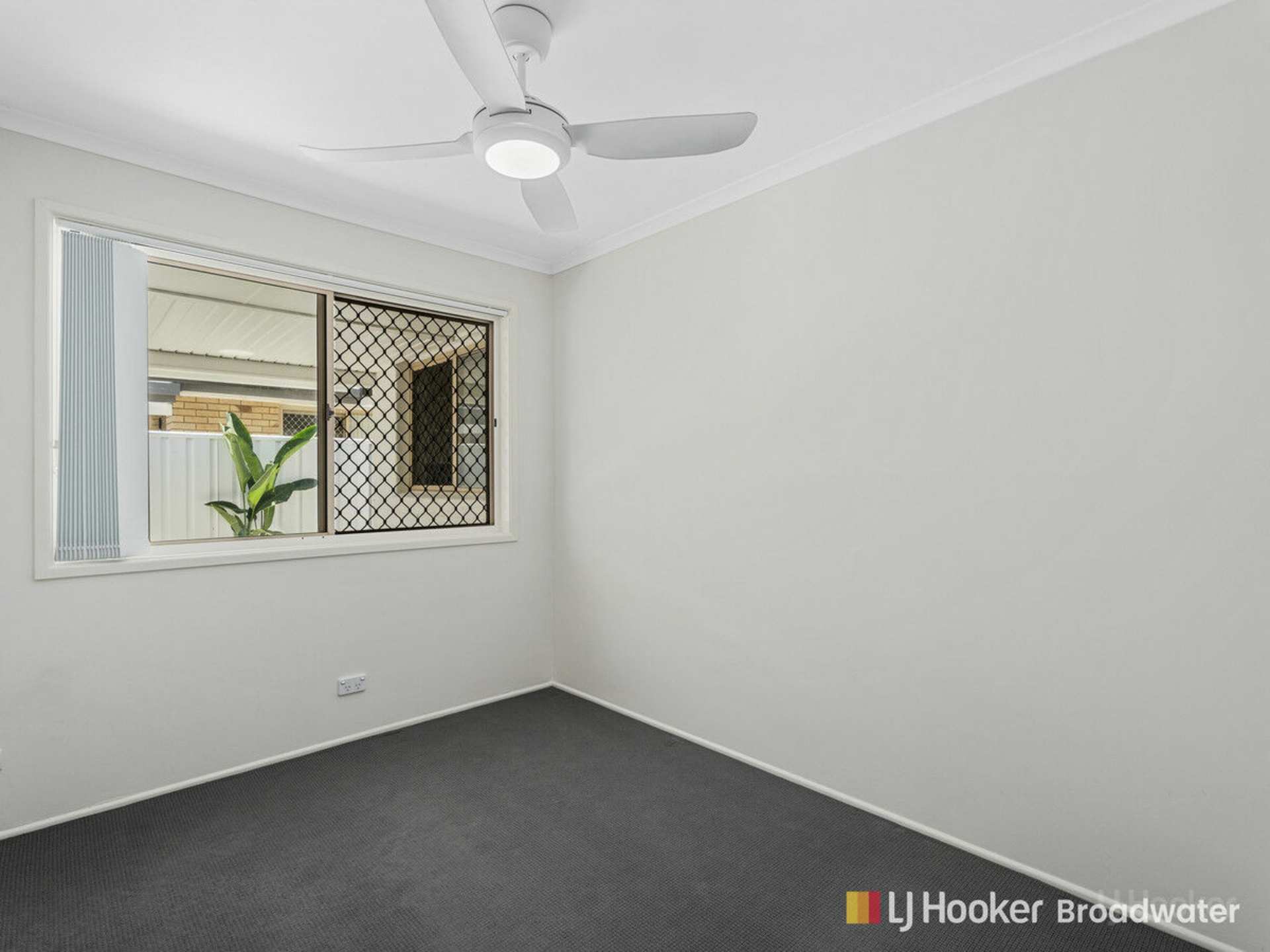 2/144 Kumbari Avenue, LABRADOR