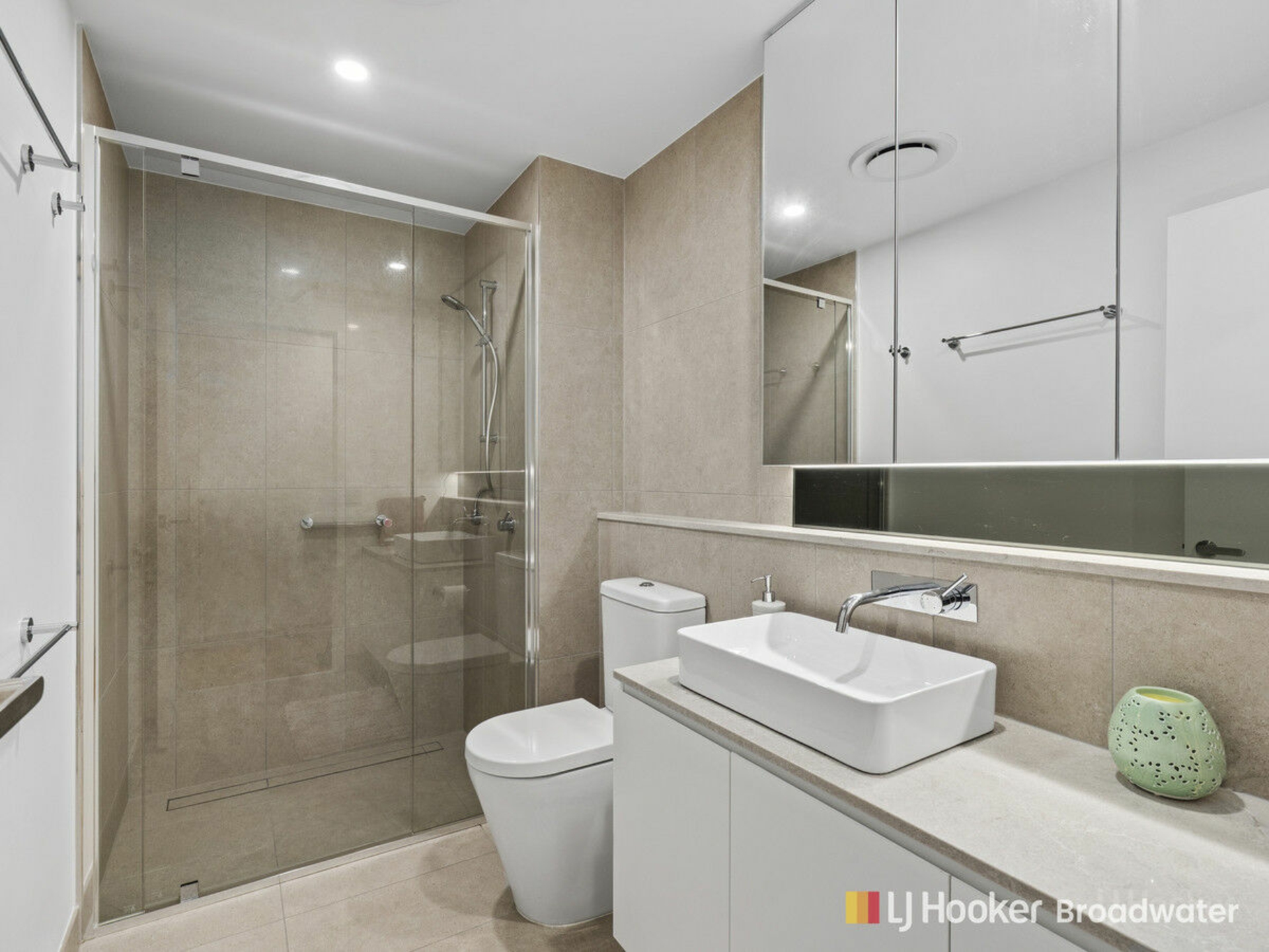 708/110 Frank Street, LABRADOR