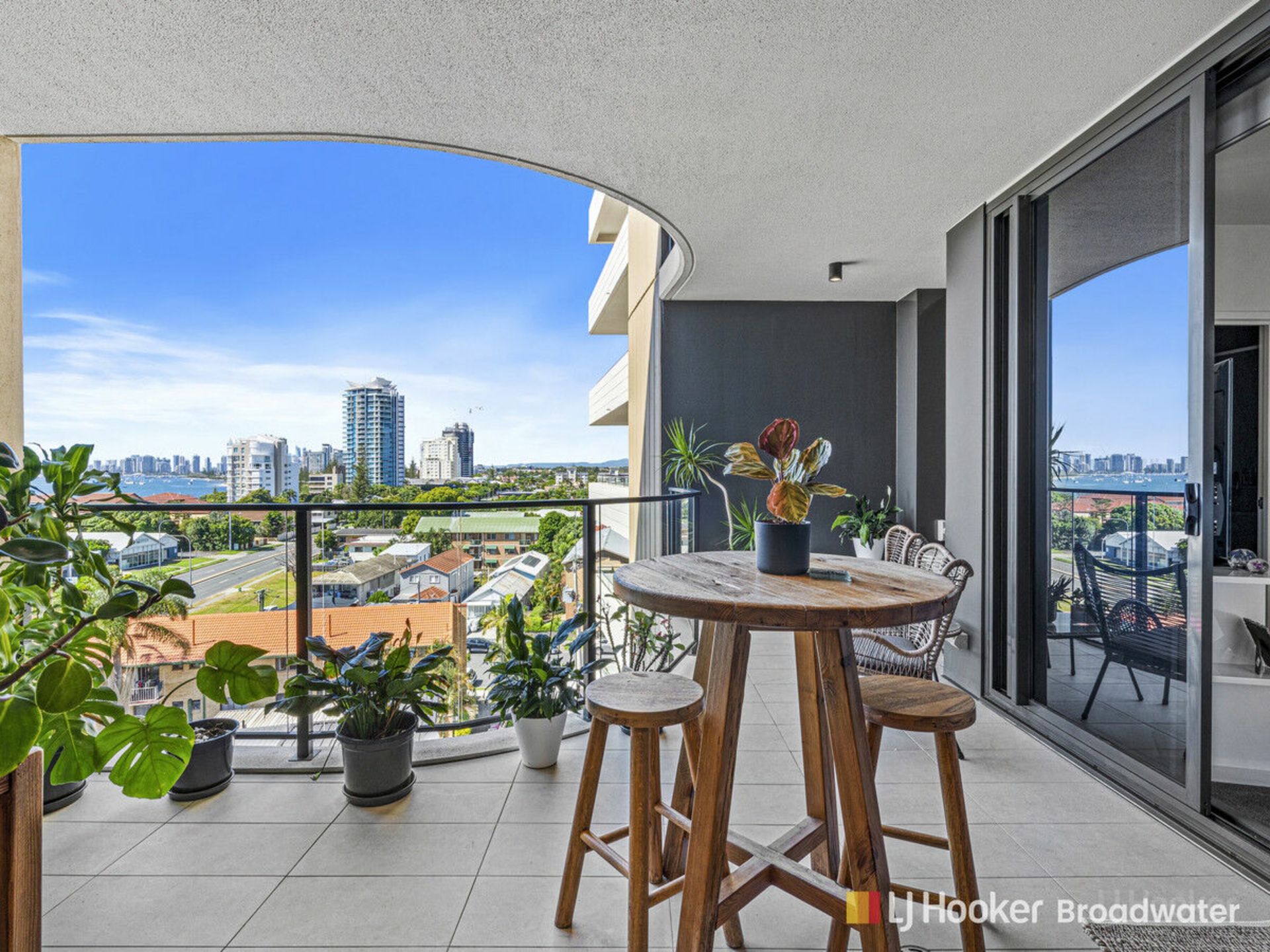708/110 Frank Street, LABRADOR
