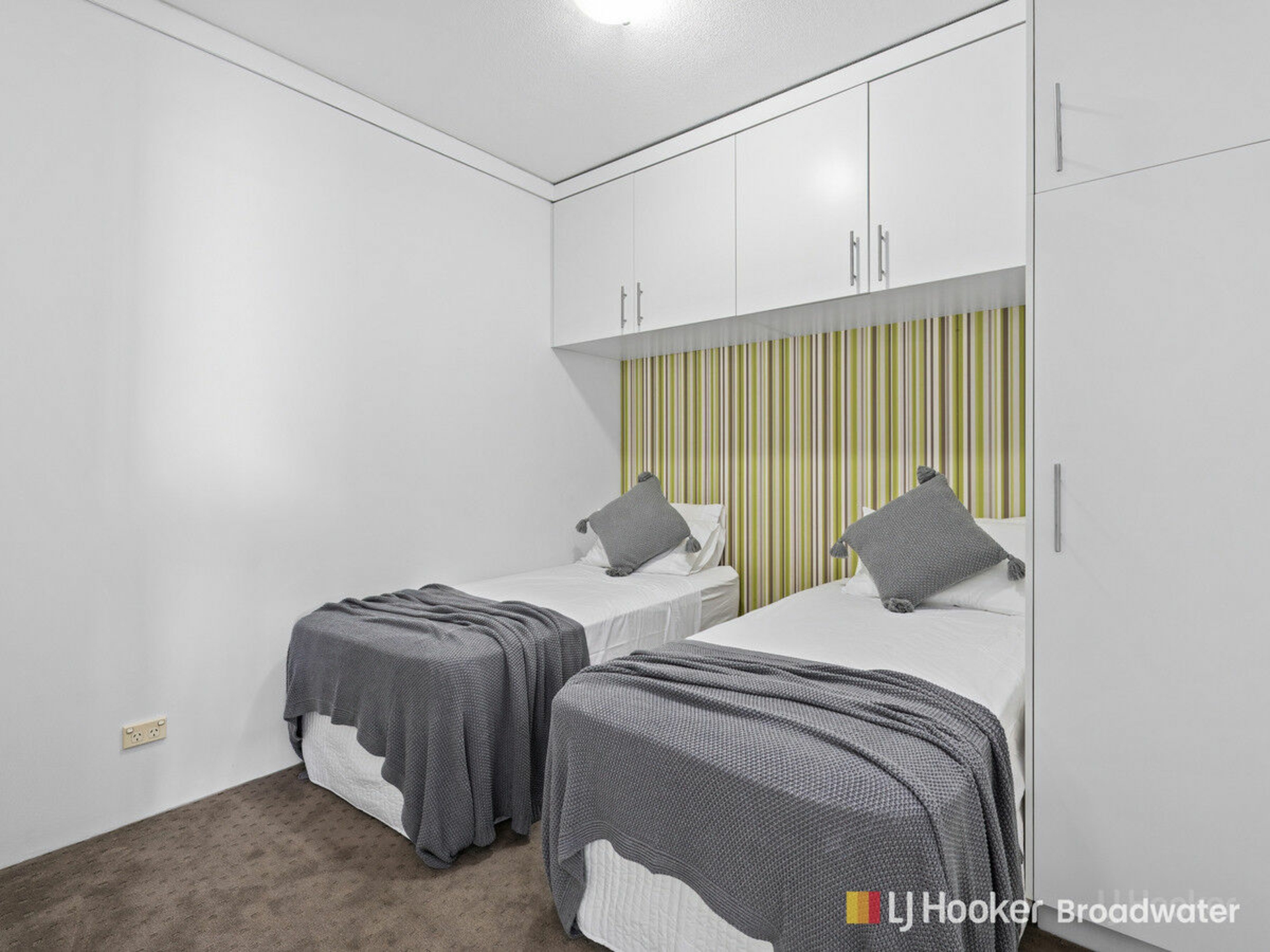 311/360 Marine Parade, LABRADOR