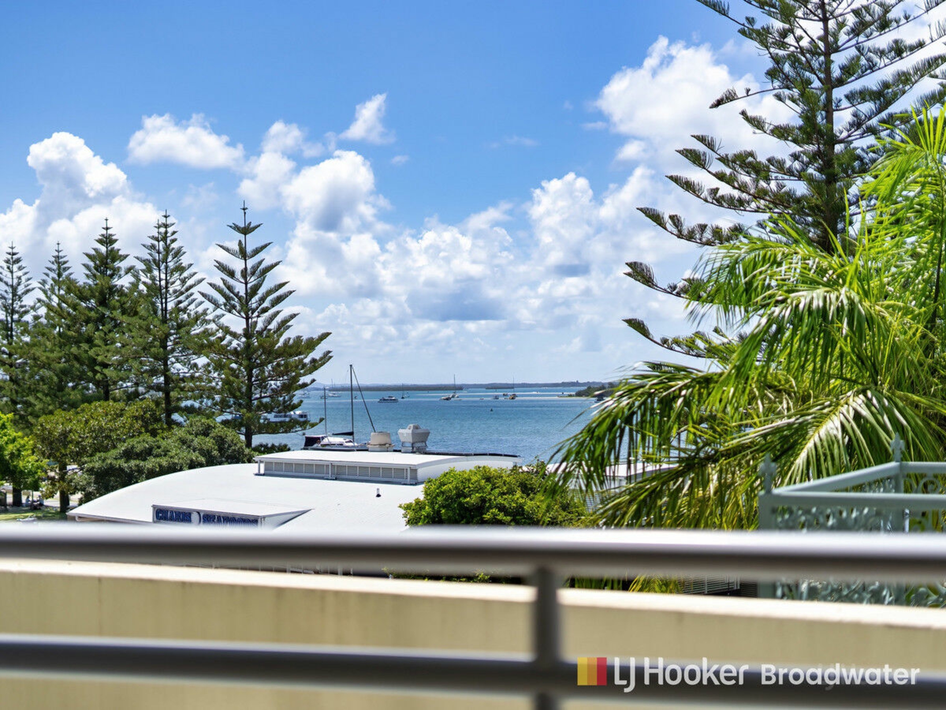 311/360 Marine Parade, LABRADOR