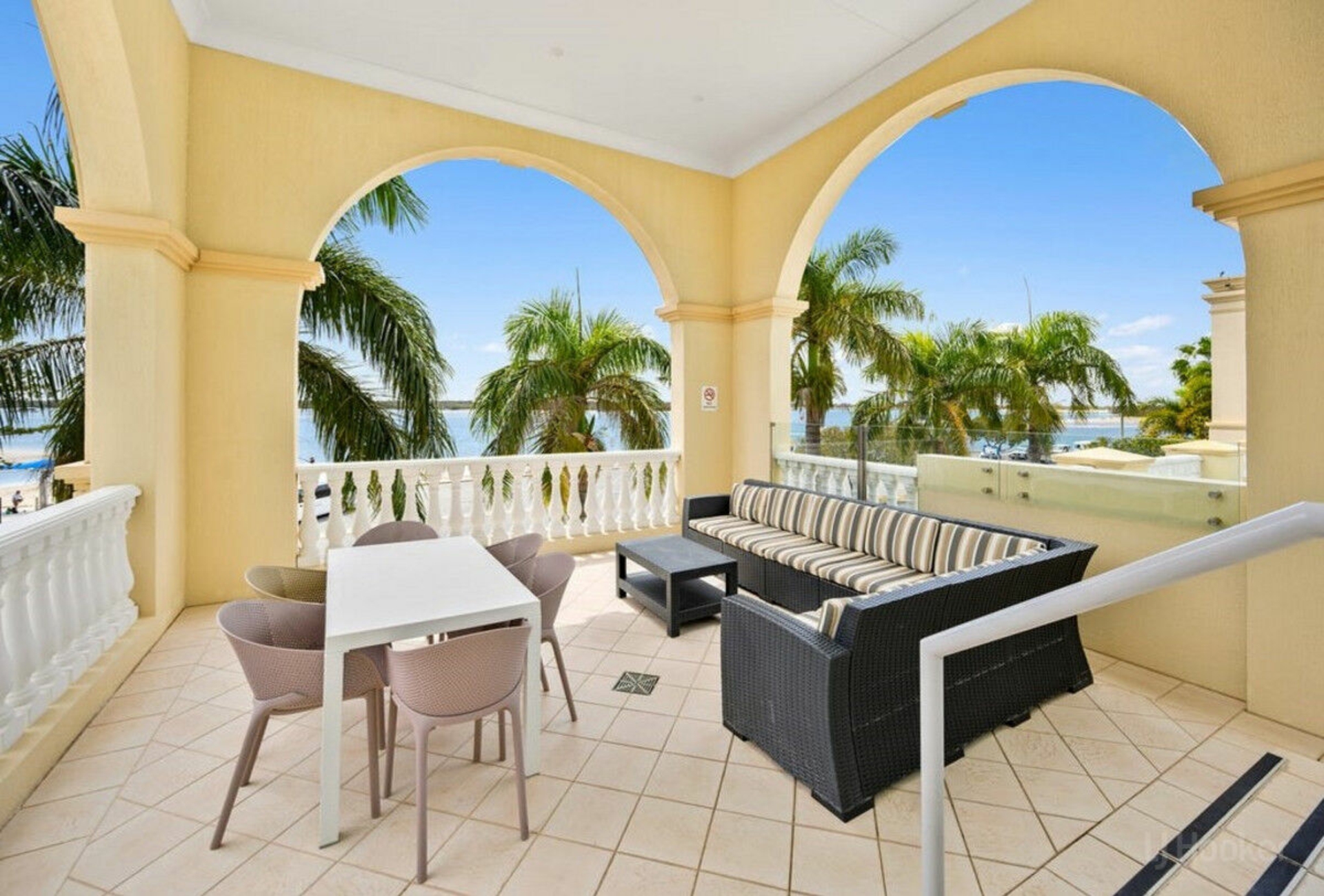 311/360 Marine Parade, LABRADOR