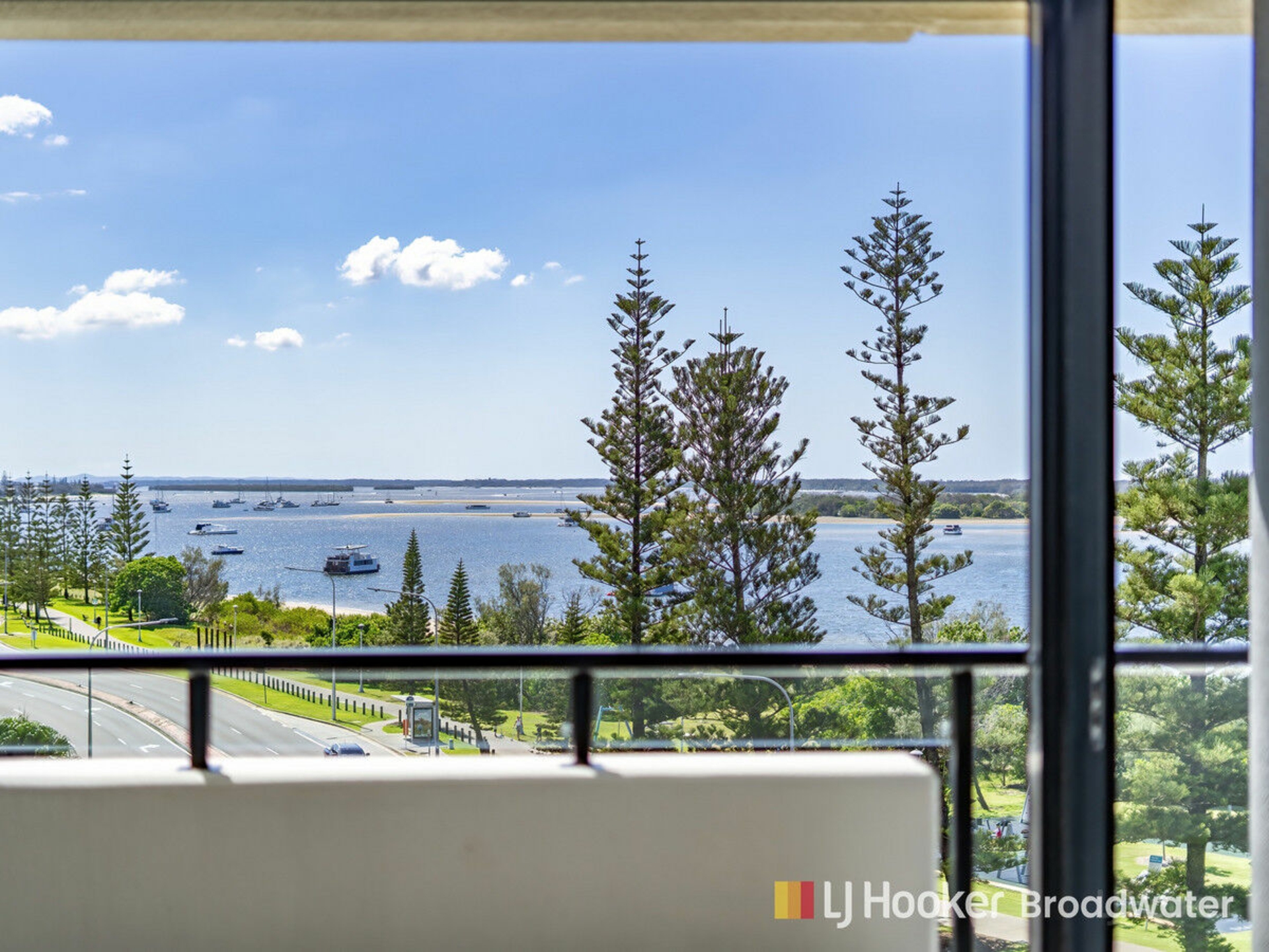 601/372 Marine Parade, LABRADOR