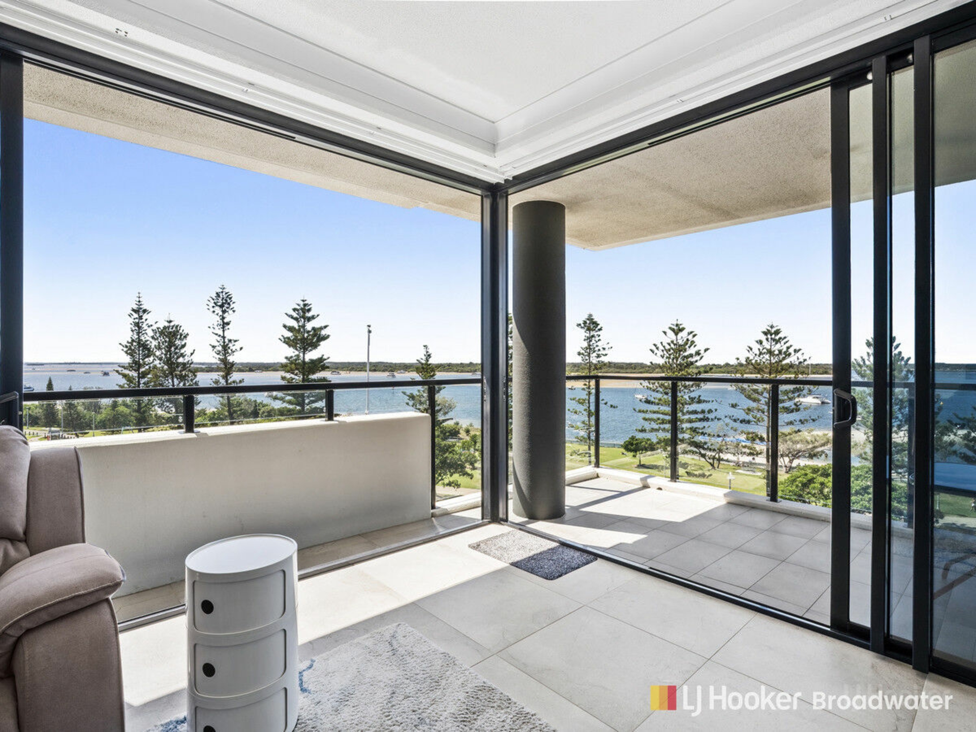 601/372 Marine Parade, LABRADOR