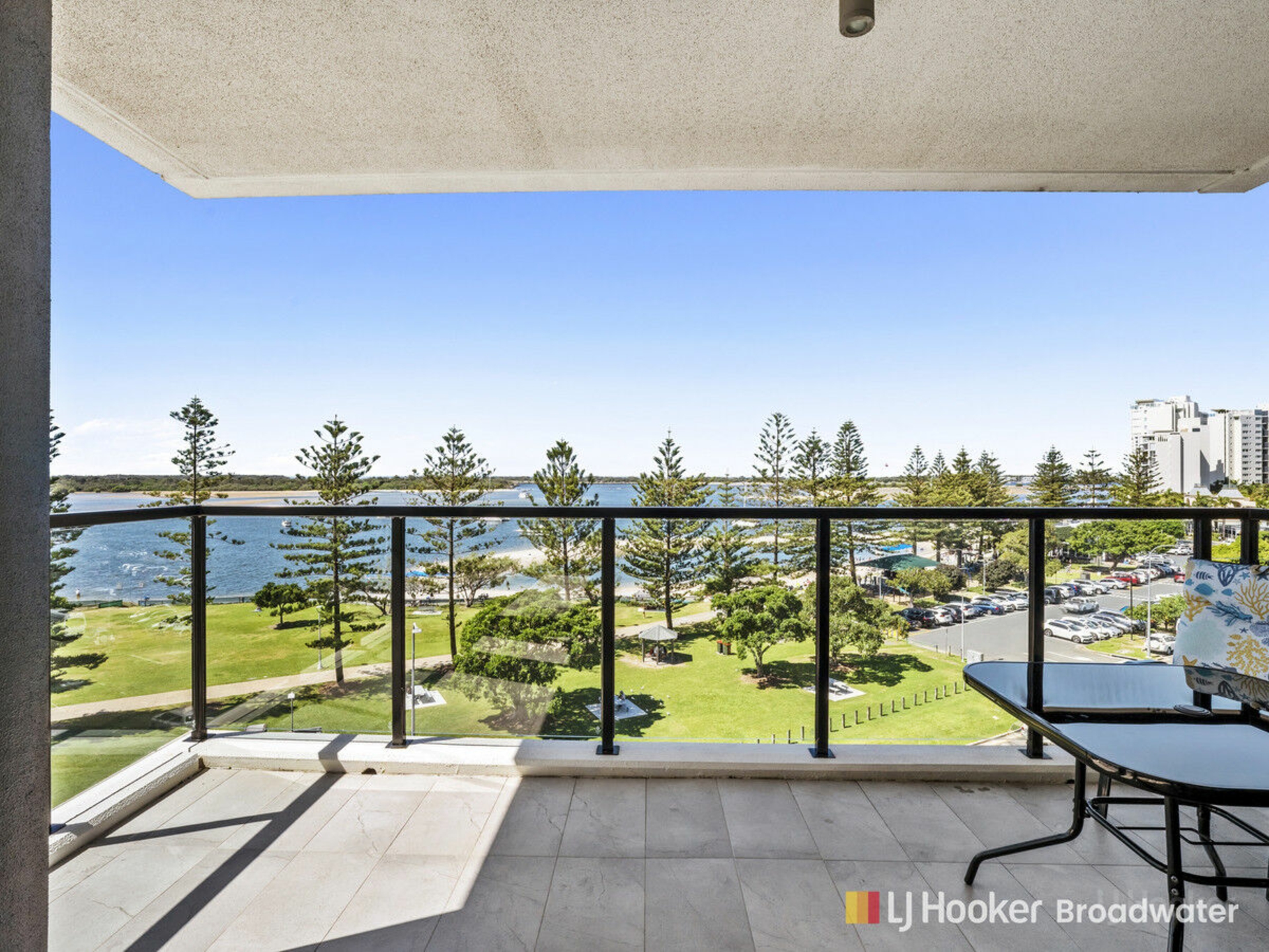 601/372 Marine Parade, LABRADOR