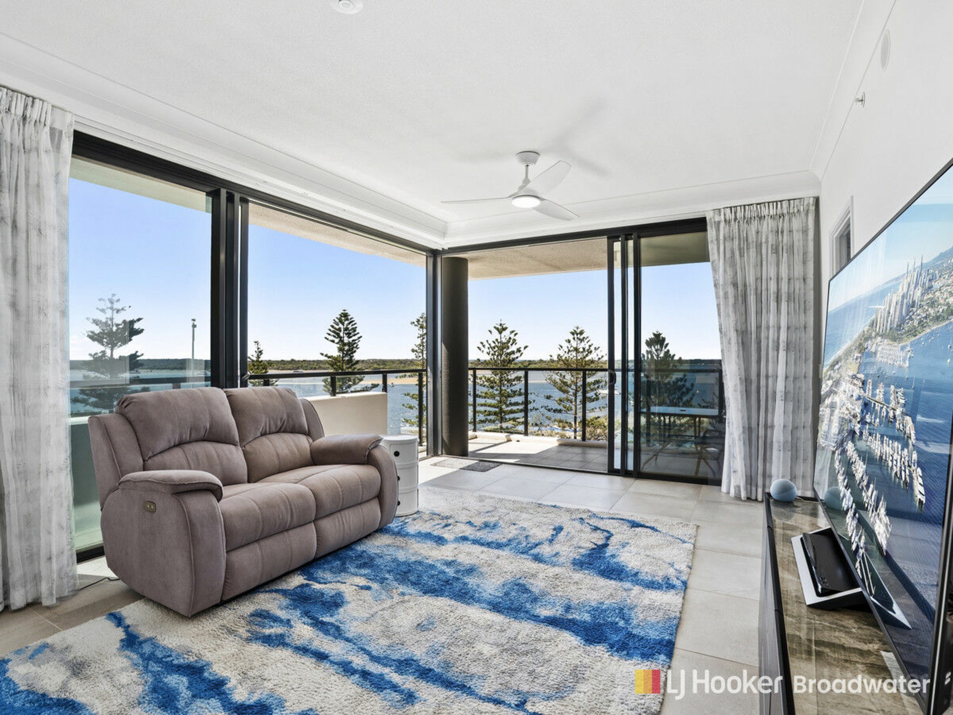 601/372 Marine Parade, LABRADOR