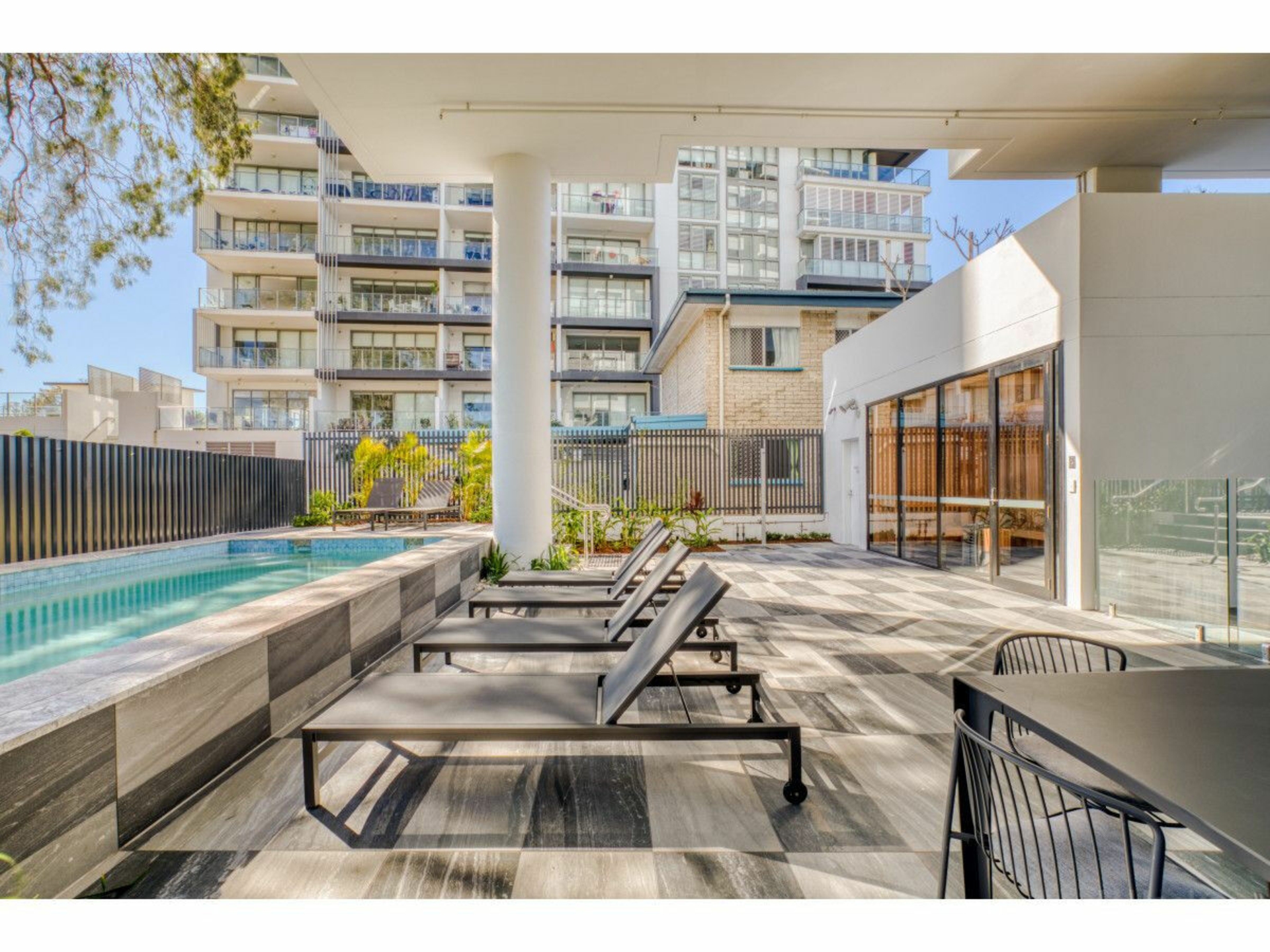 601/372 Marine Parade, LABRADOR