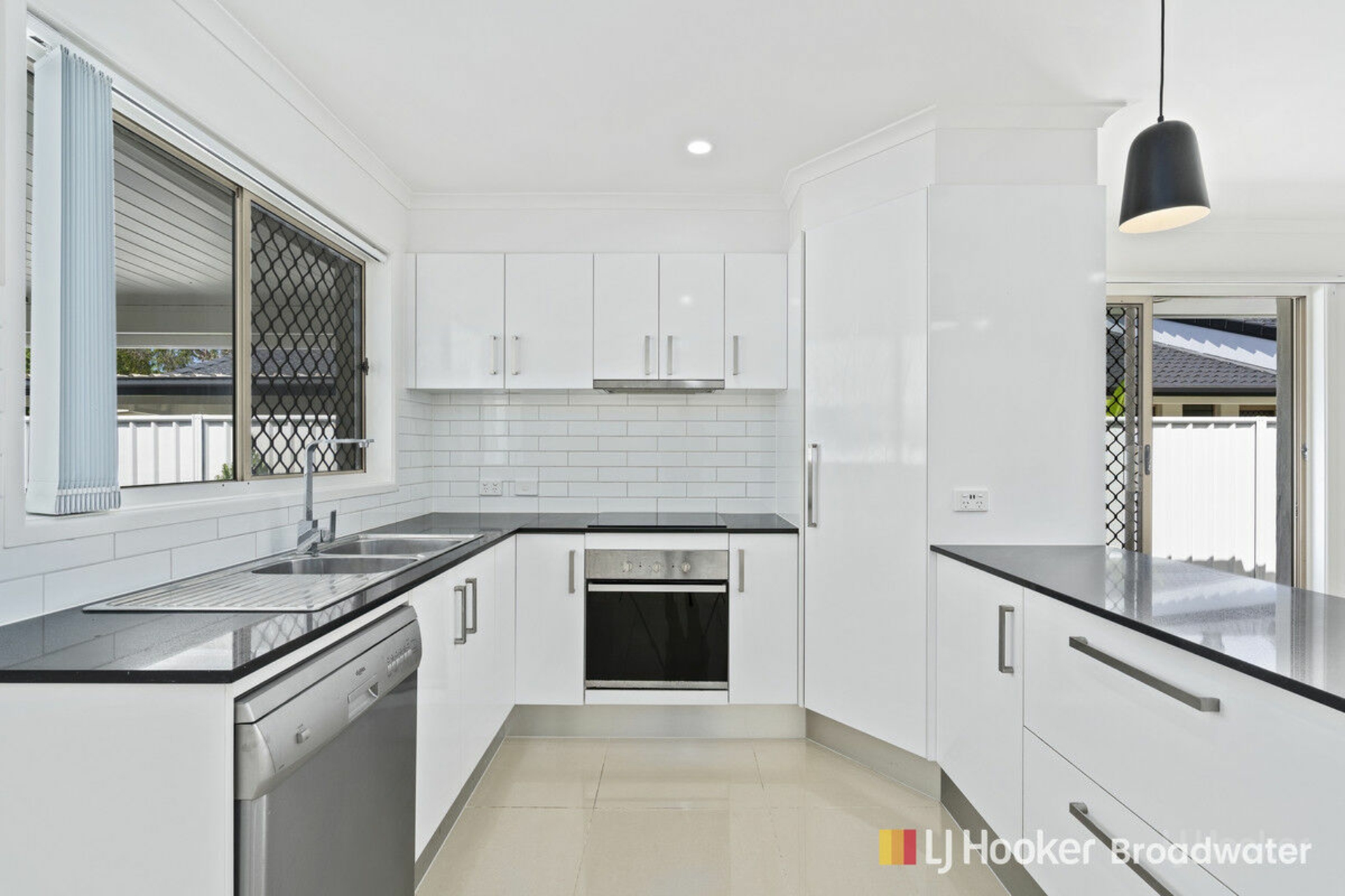 1/146 Kumbari Avenue, LABRADOR