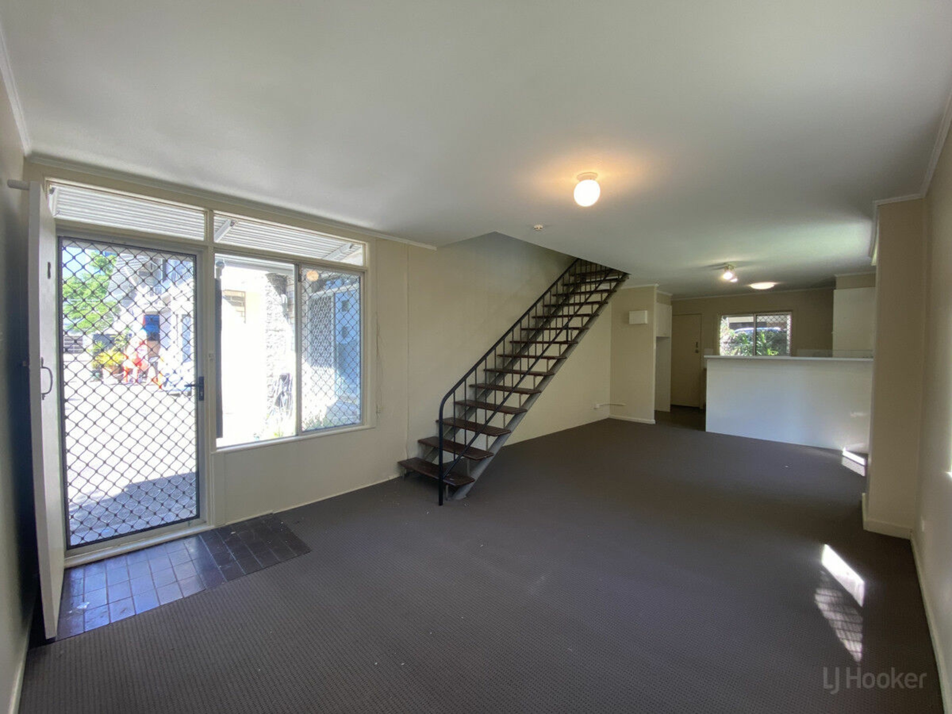 8/34 Labrador Street, LABRADOR