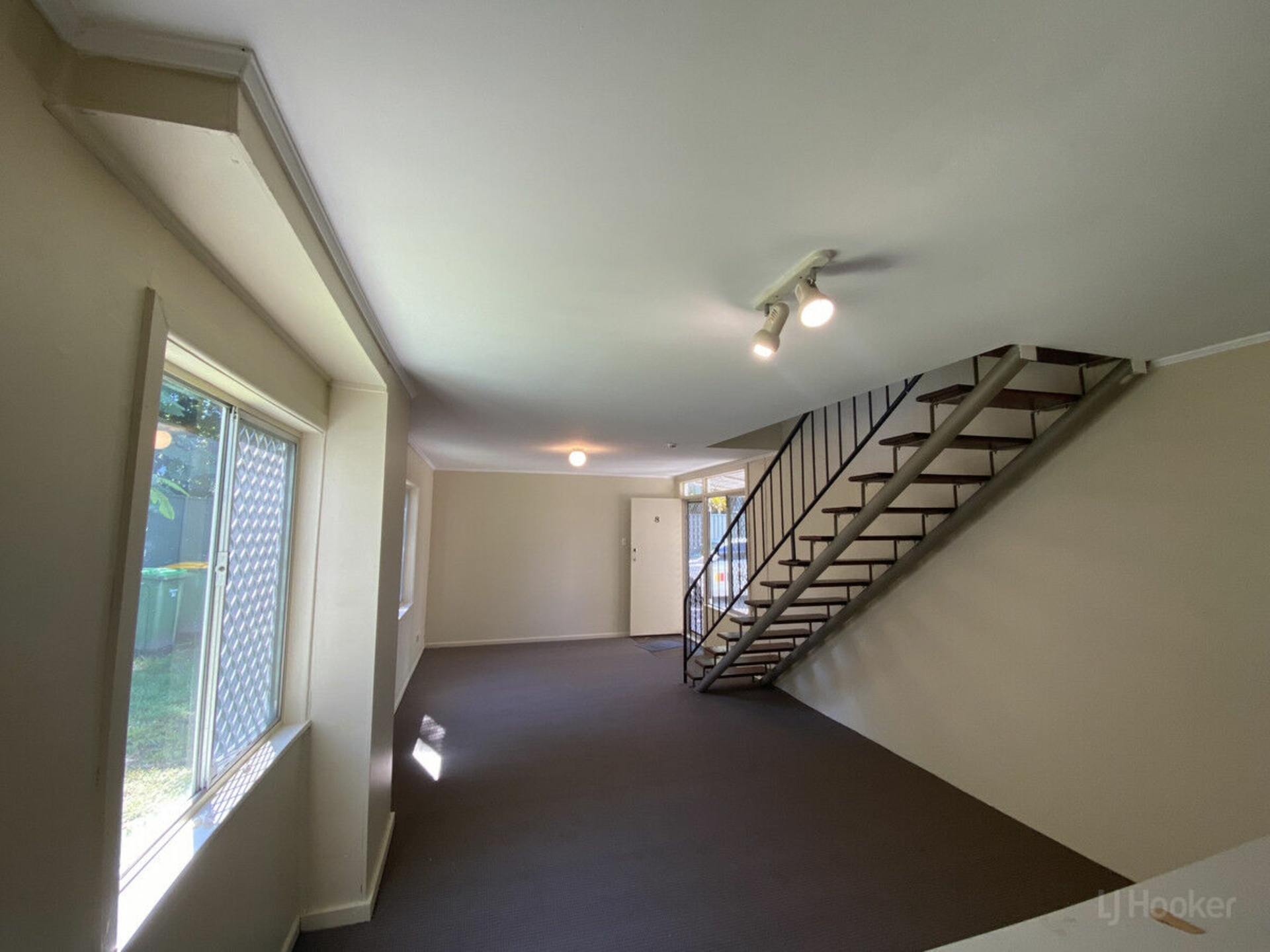 8/34 Labrador Street, LABRADOR