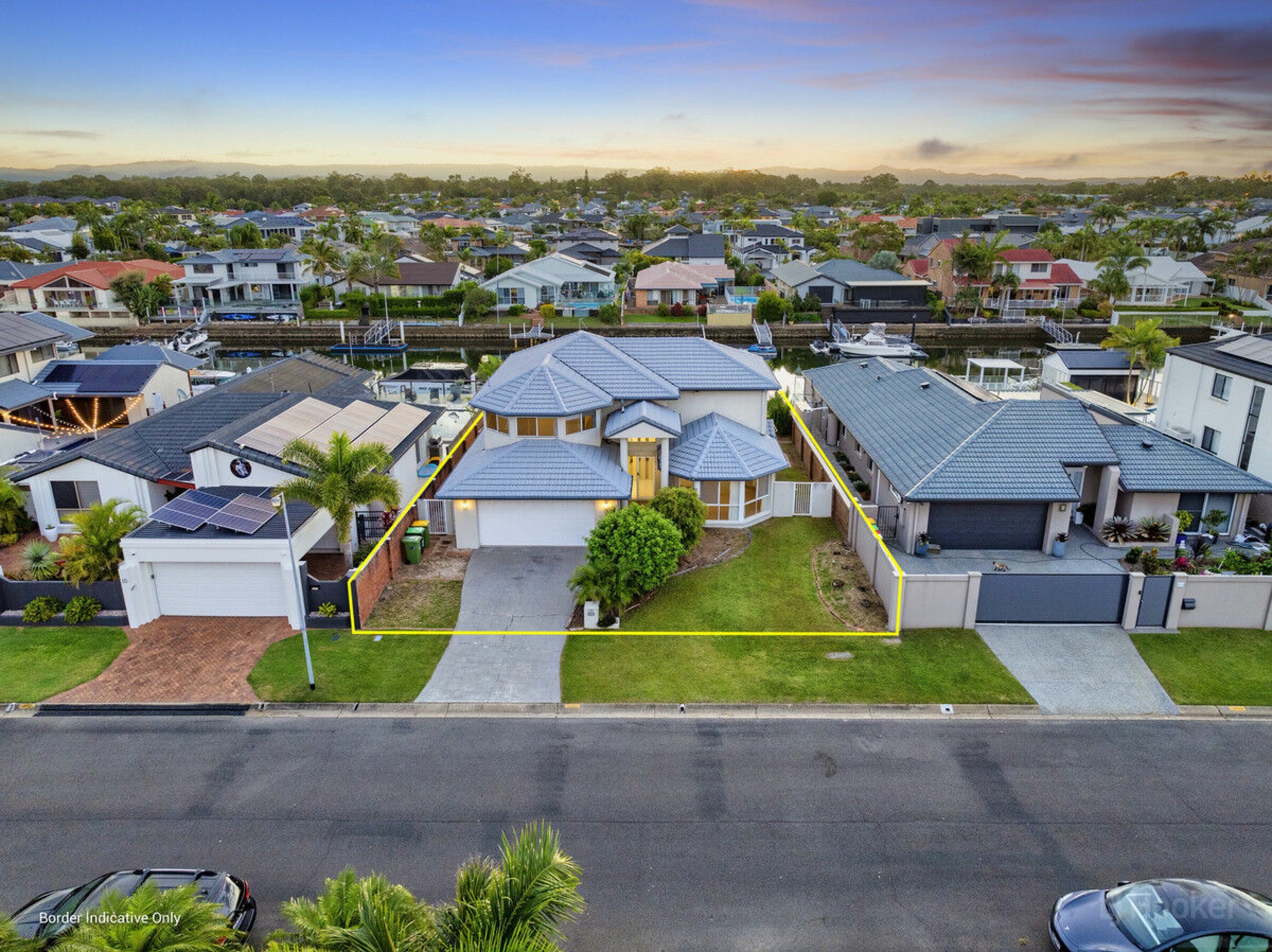 12 Midnight Court, RUNAWAY BAY