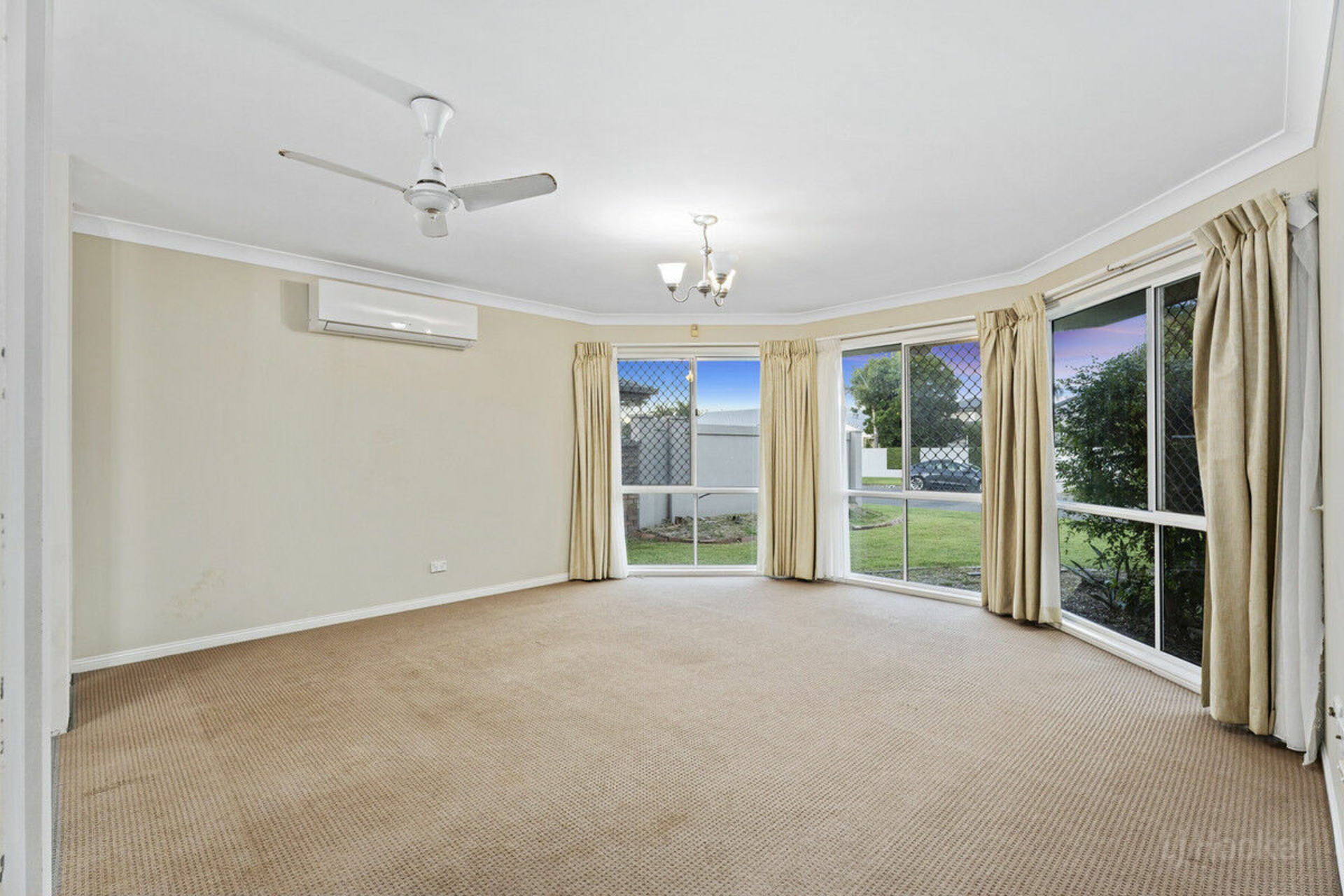 12 Midnight Court, RUNAWAY BAY