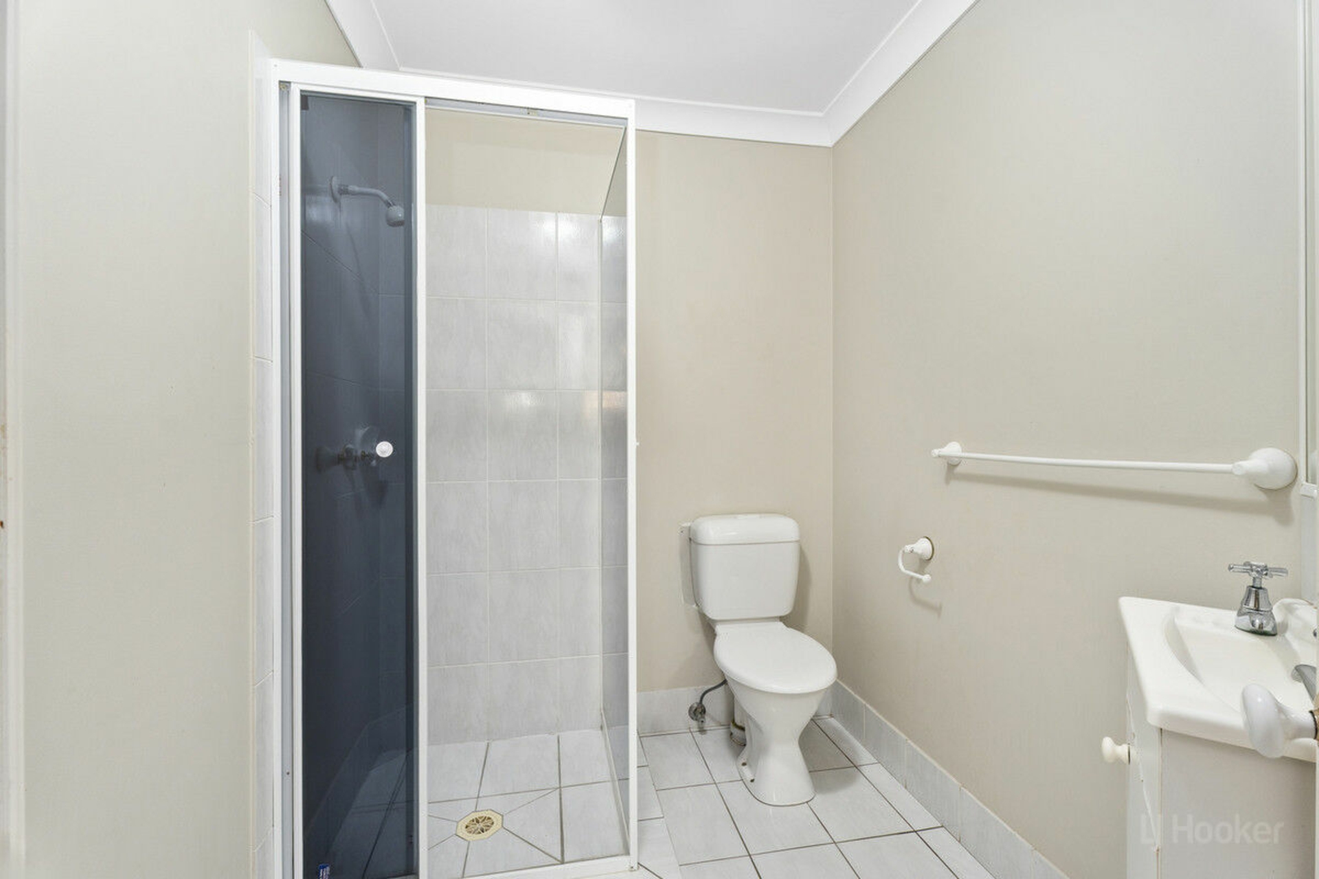 12 Midnight Court, RUNAWAY BAY