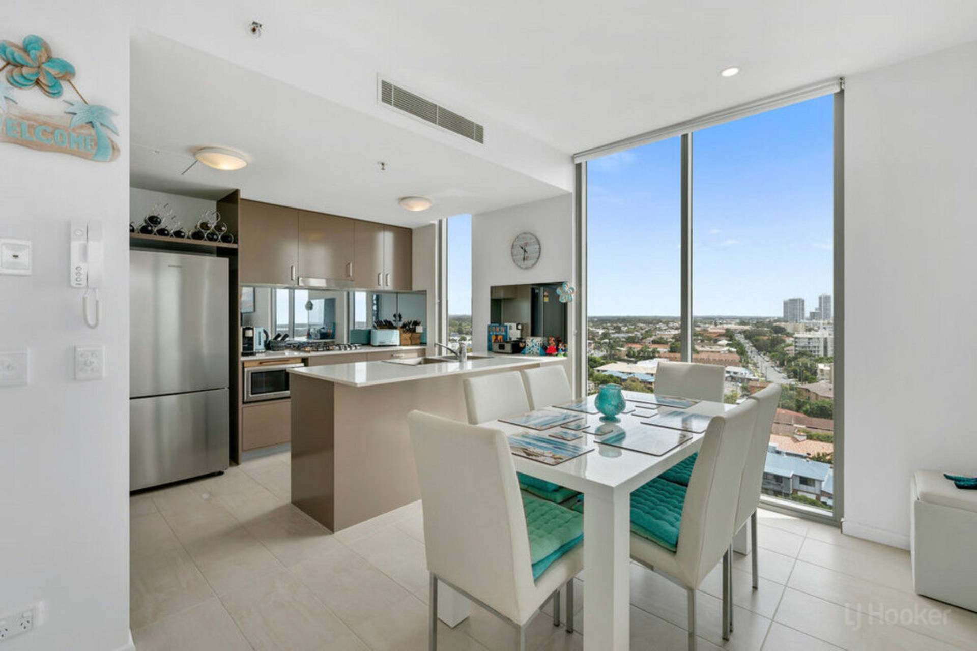 1211/17 Bath Street, LABRADOR