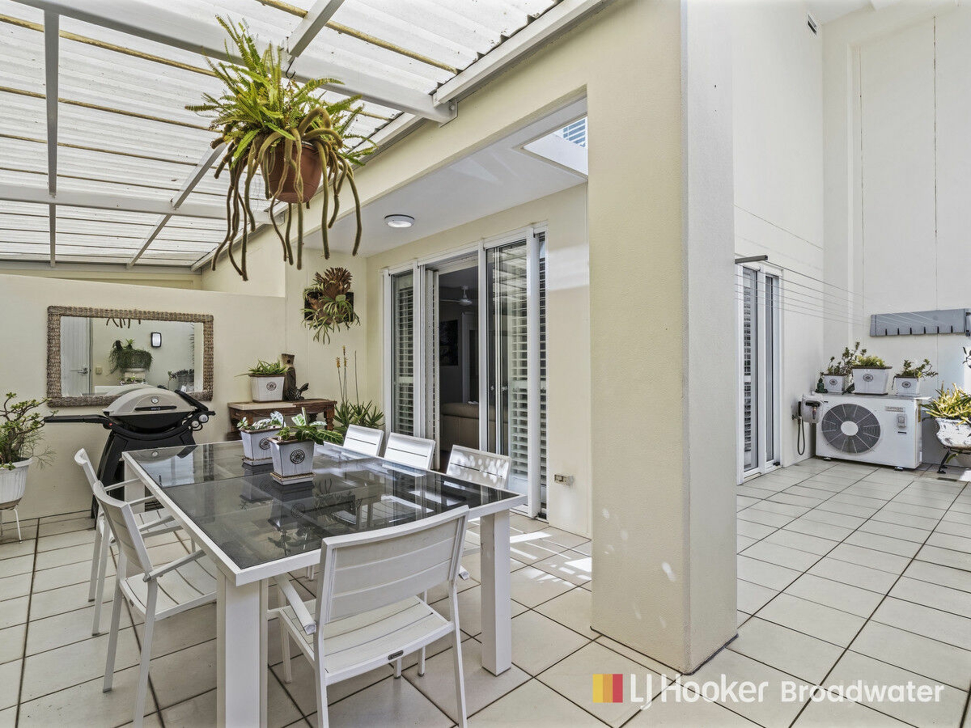 103/212-214 Marine Parade, LABRADOR