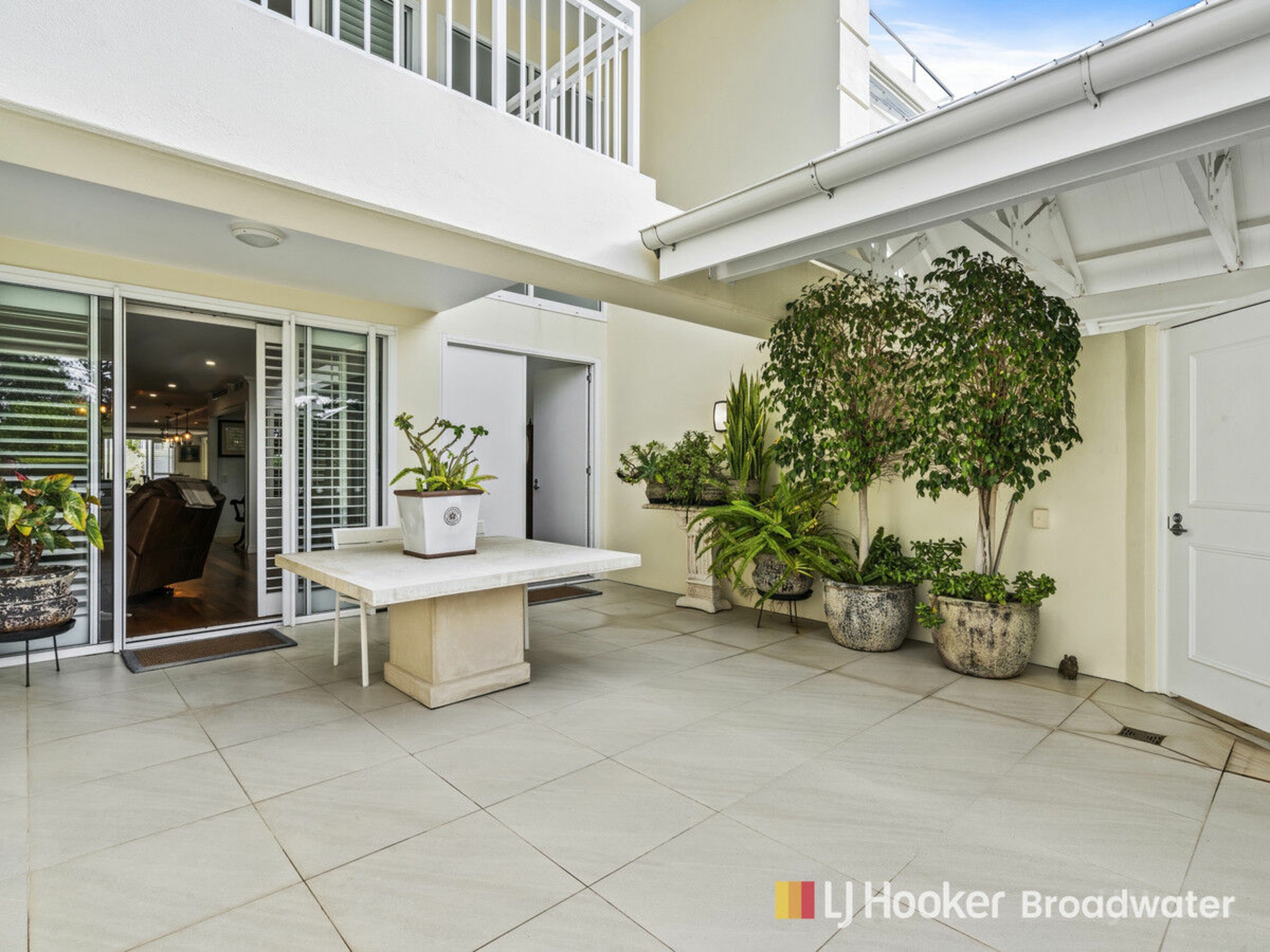 103/212-214 Marine Parade, LABRADOR