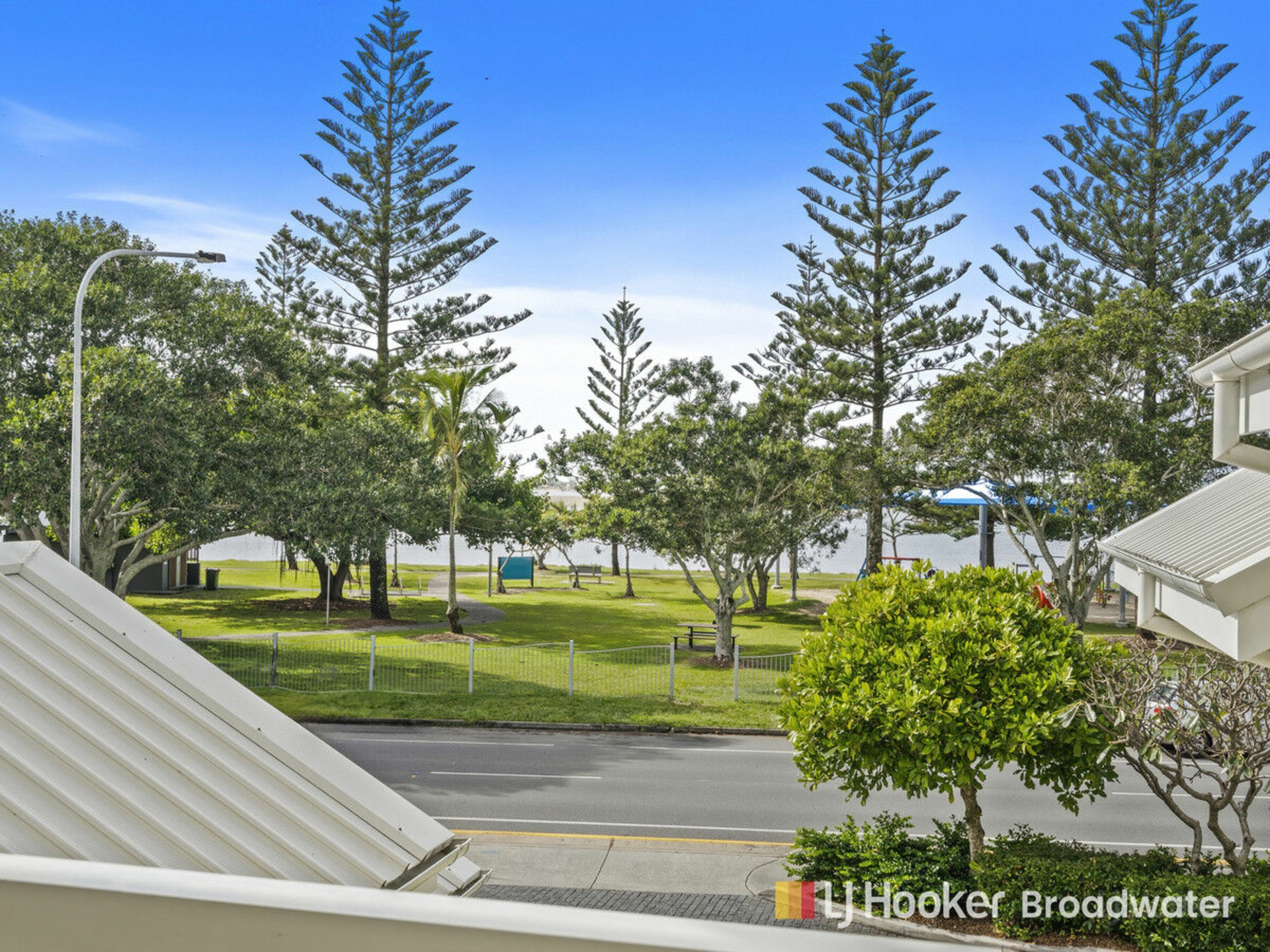 103/212-214 Marine Parade, LABRADOR