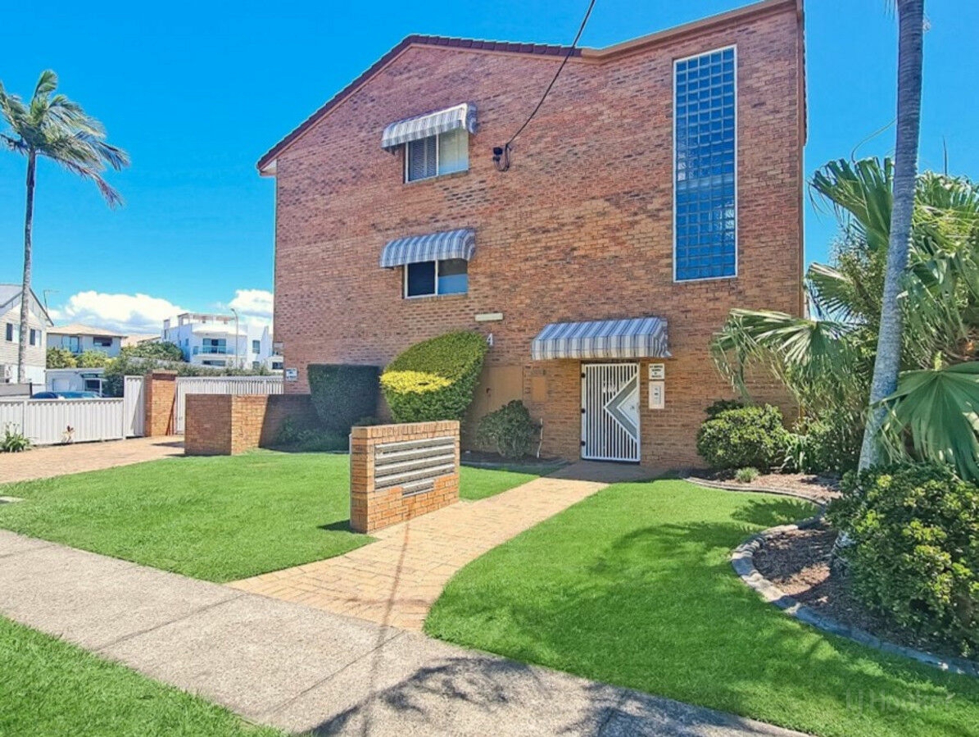 13/4 Brighton Street, BIGGERA WATERS