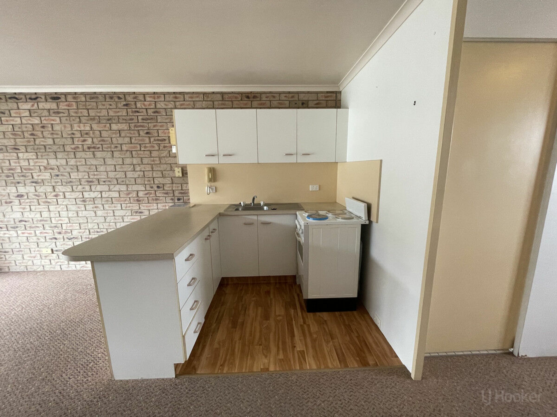 13/4 Brighton Street, BIGGERA WATERS