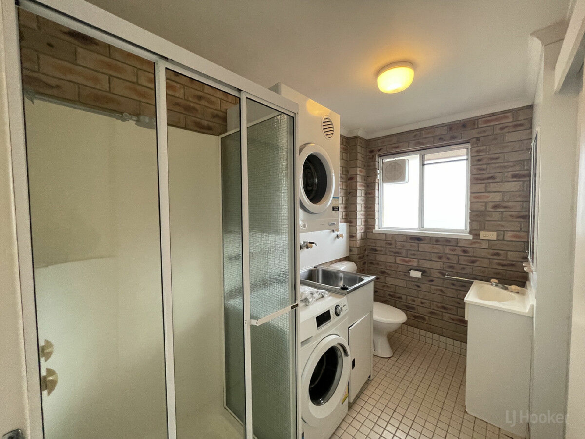 13/4 Brighton Street, BIGGERA WATERS
