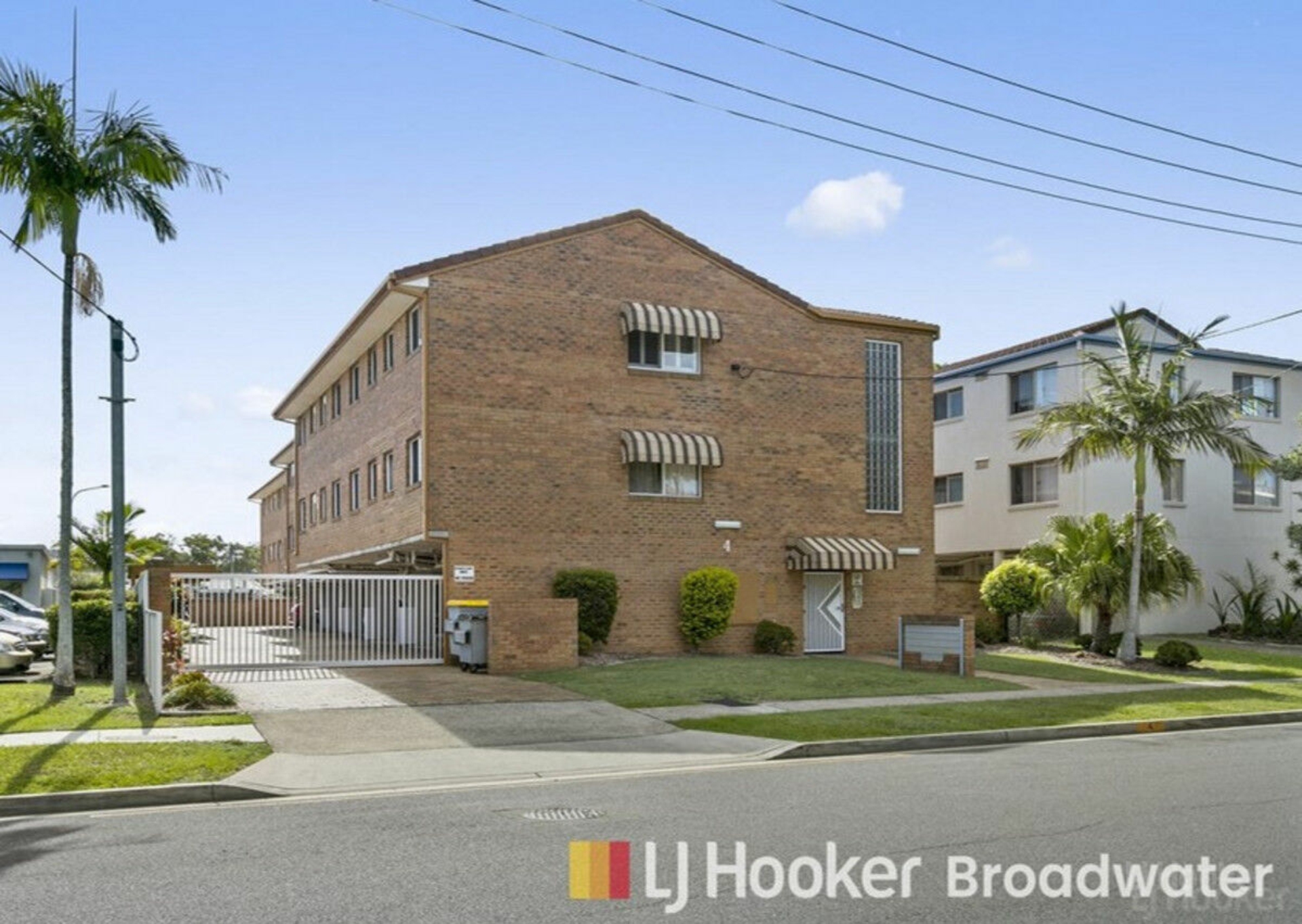 13/4 Brighton Street, BIGGERA WATERS