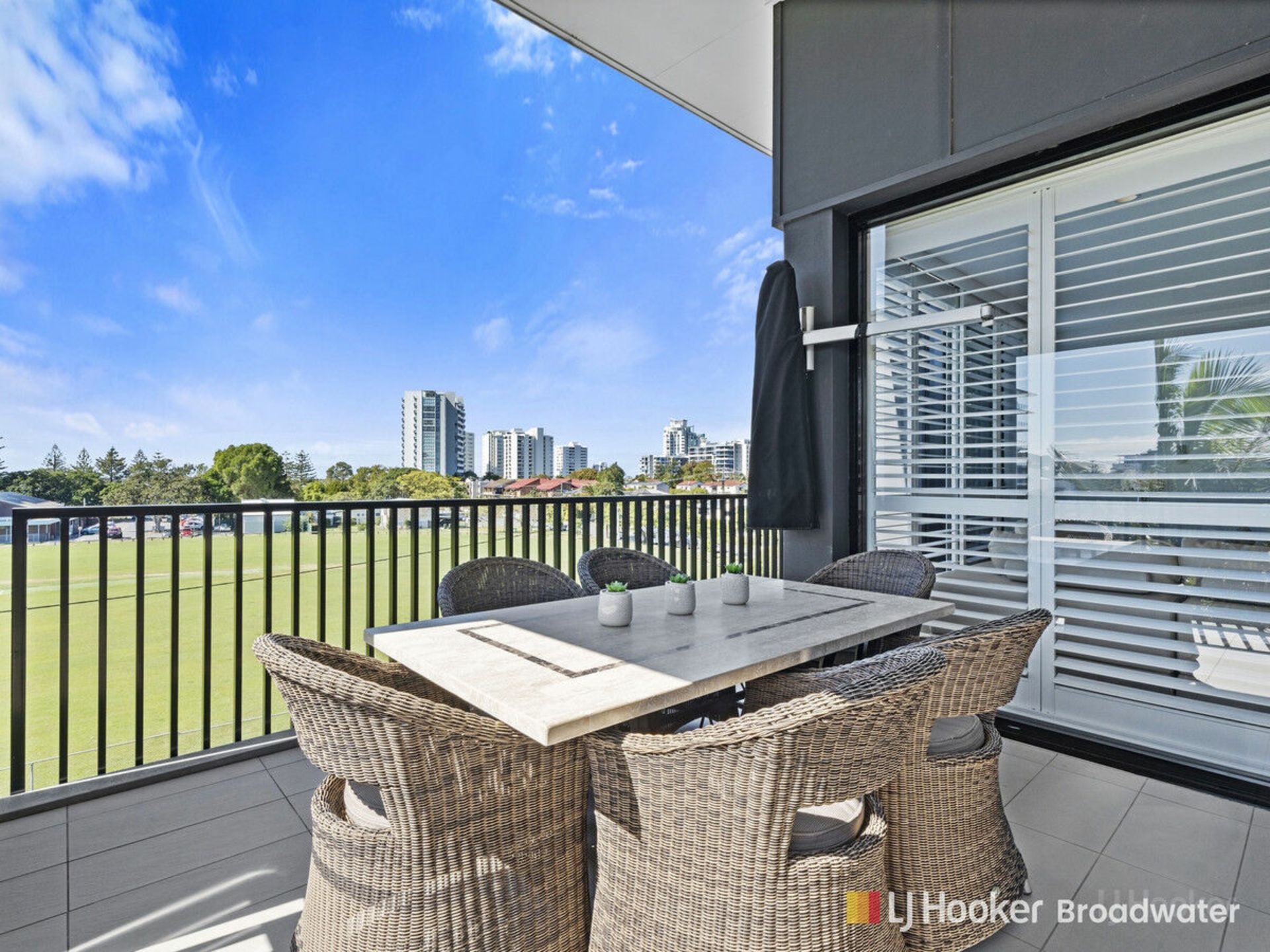 7/8 Bath Street, LABRADOR