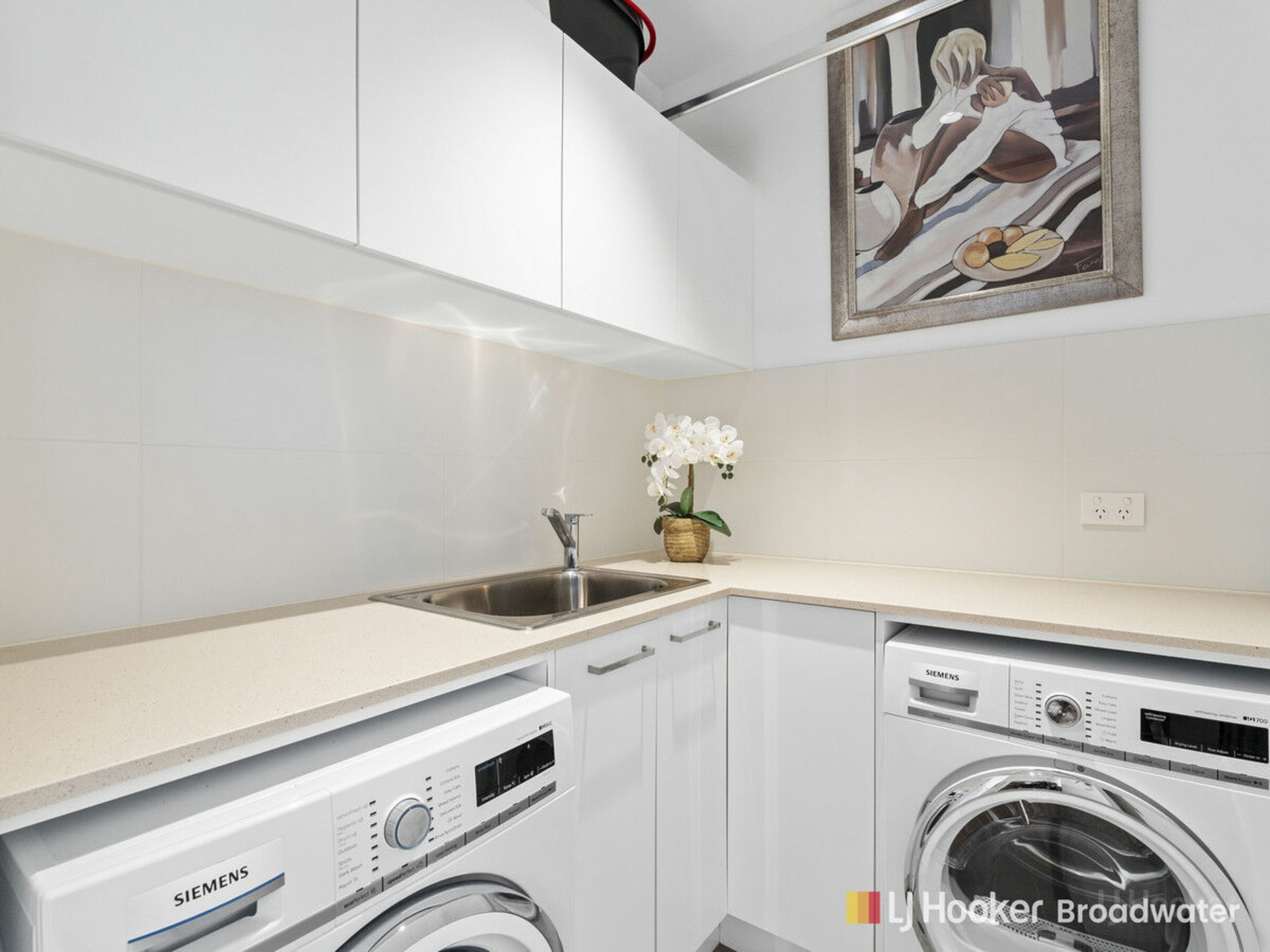 7/8 Bath Street, LABRADOR